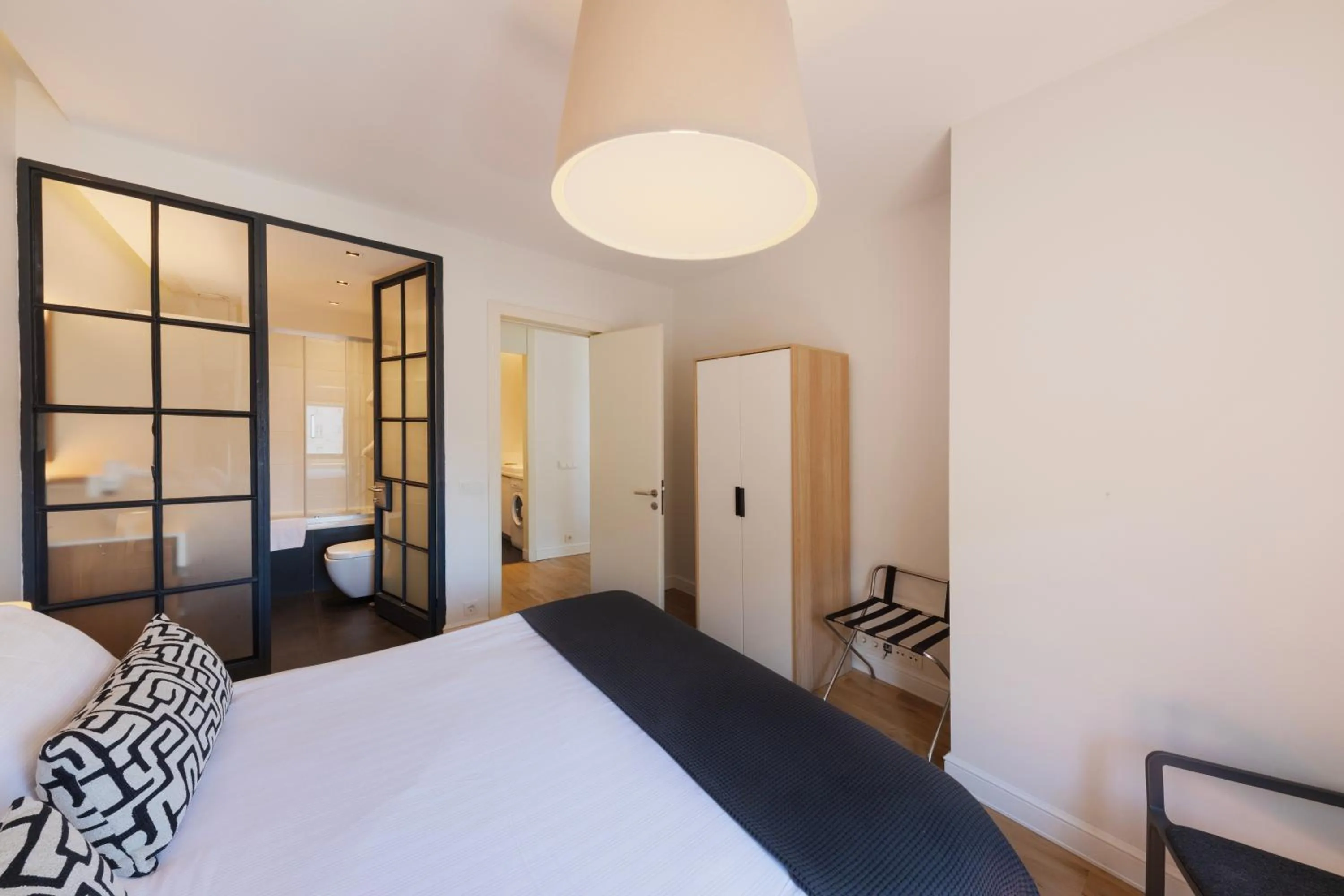 Bedroom, Bed in GALATA M84