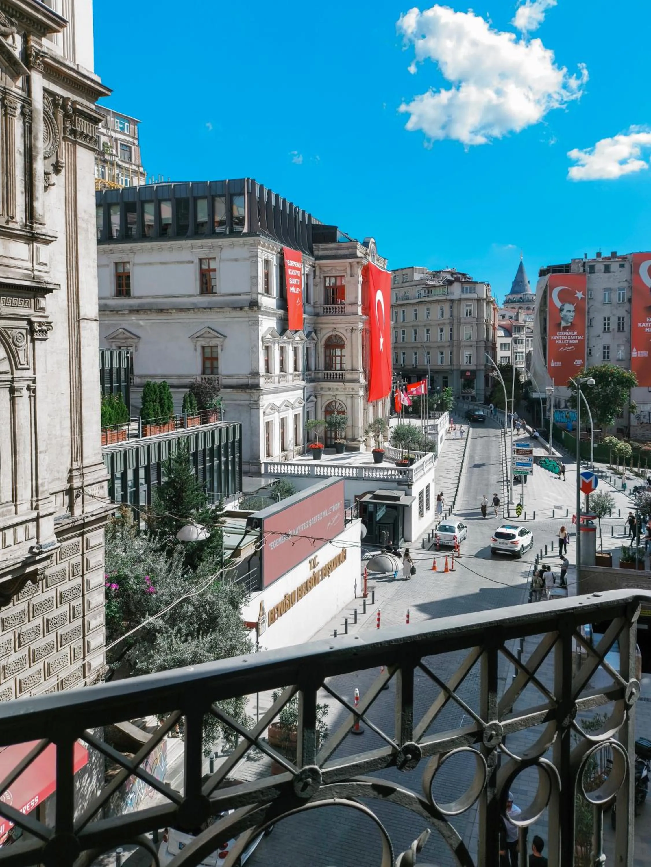 View (from property/room) in GALATA M84
