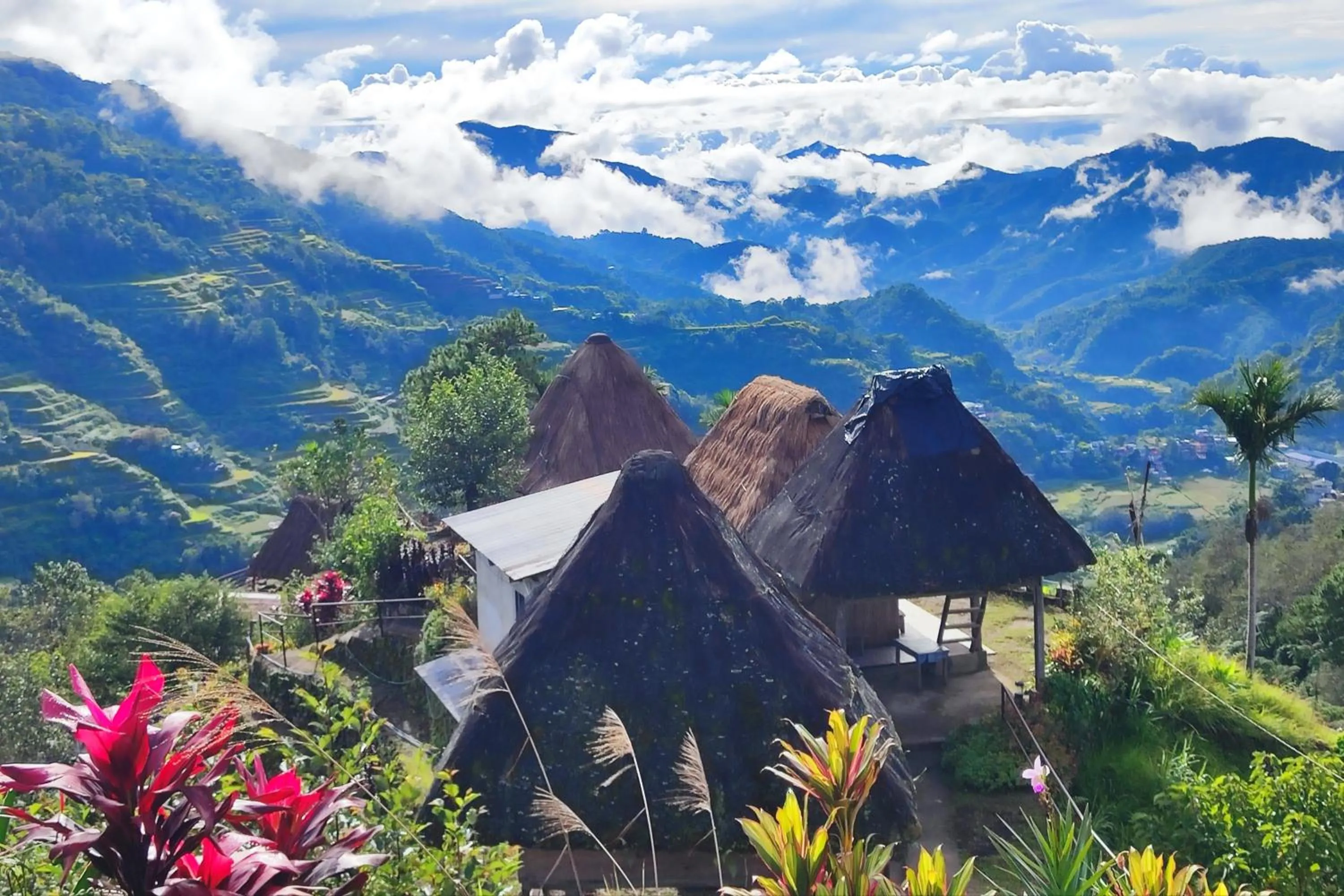 Day in Hiwang Native House Inn & Viewdeck