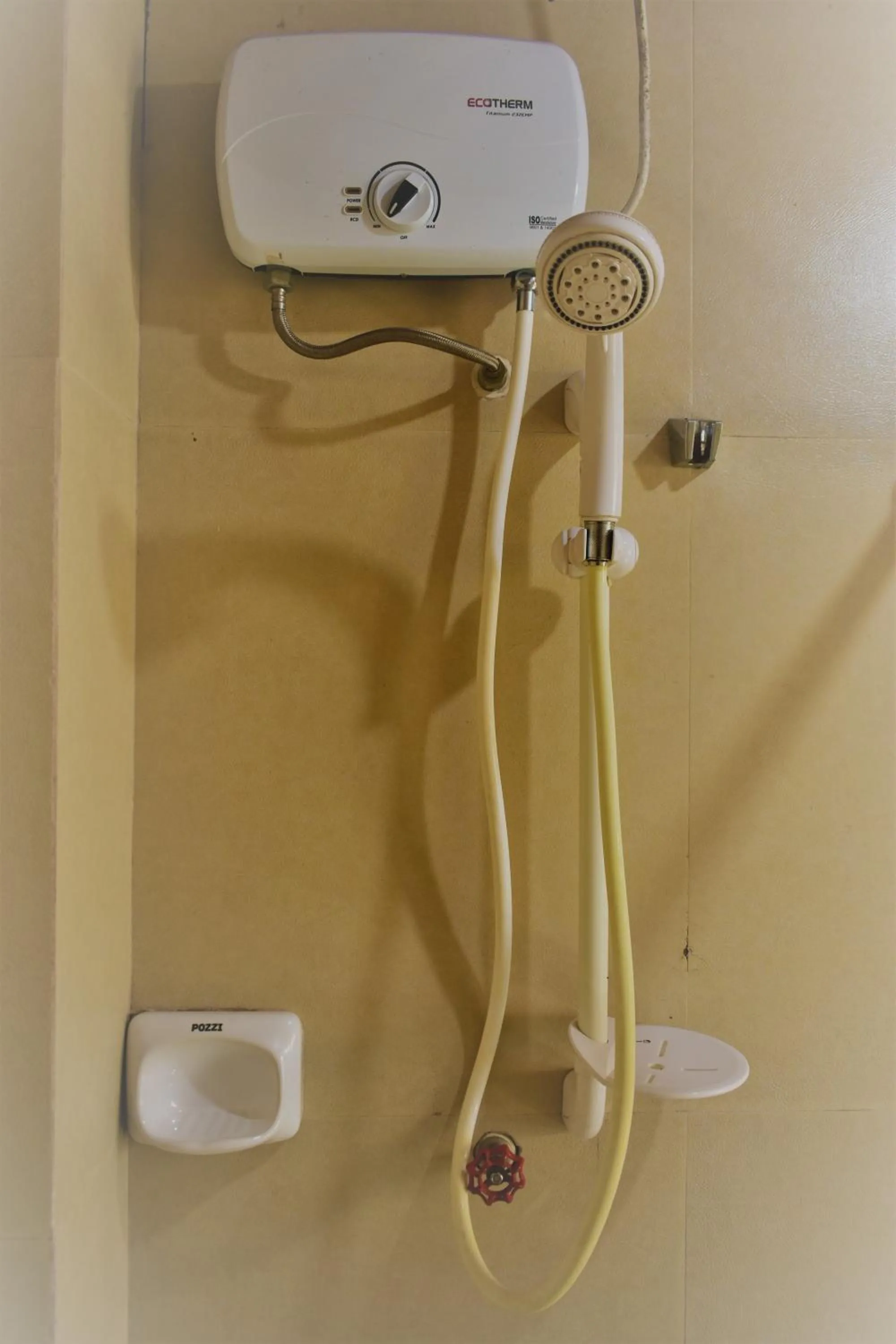 Shower in Hiwang Native House Inn & Viewdeck