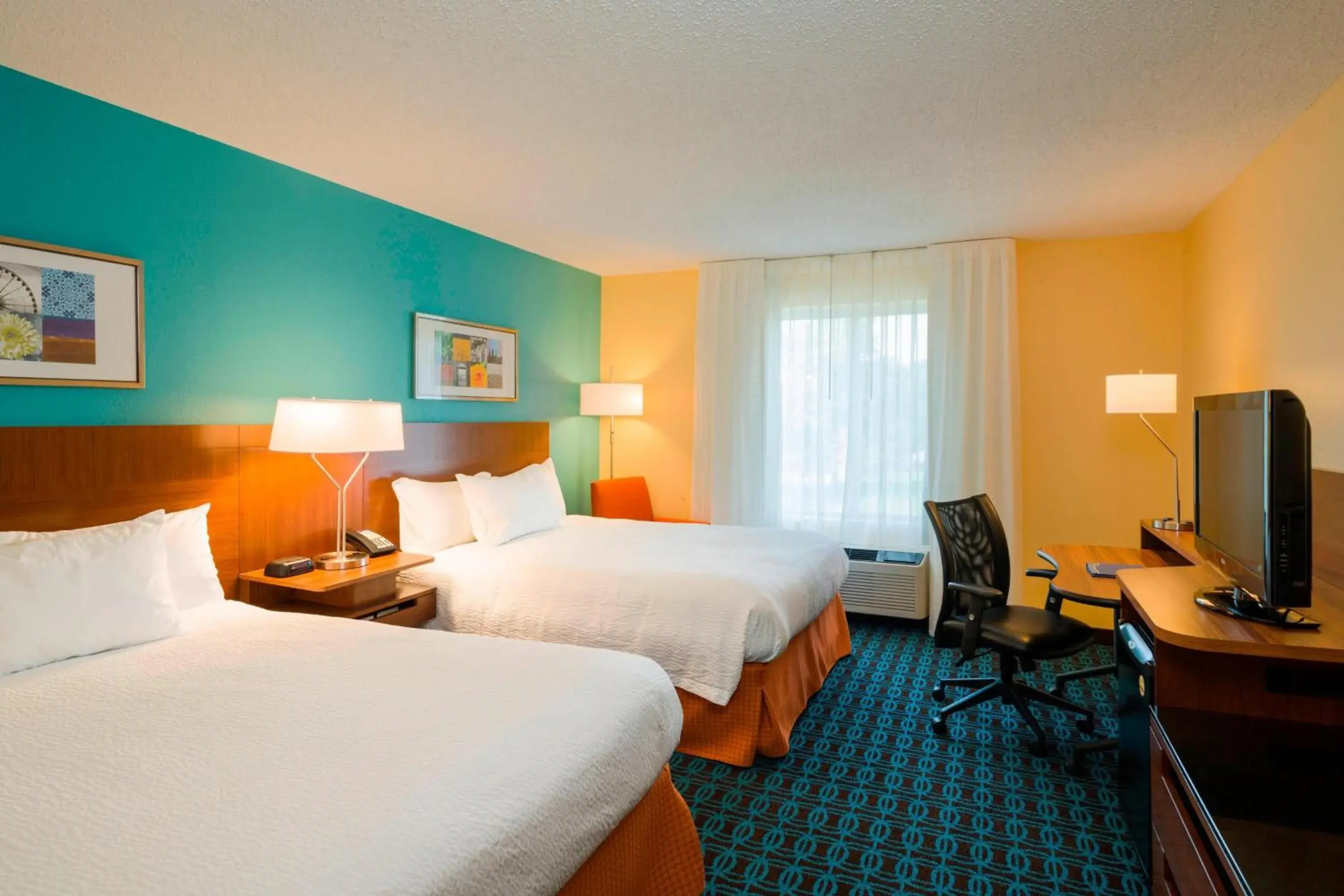 Queen Room with Two Queen Beds - Hearing Accessible in Best Western Allentown Bethlehem Lehigh Valley Inn & Suites Queen Room with Two Queen Beds - Hearing Accessible in Best Western Allentown Bethlehem Lehigh Valley Inn & Suites
