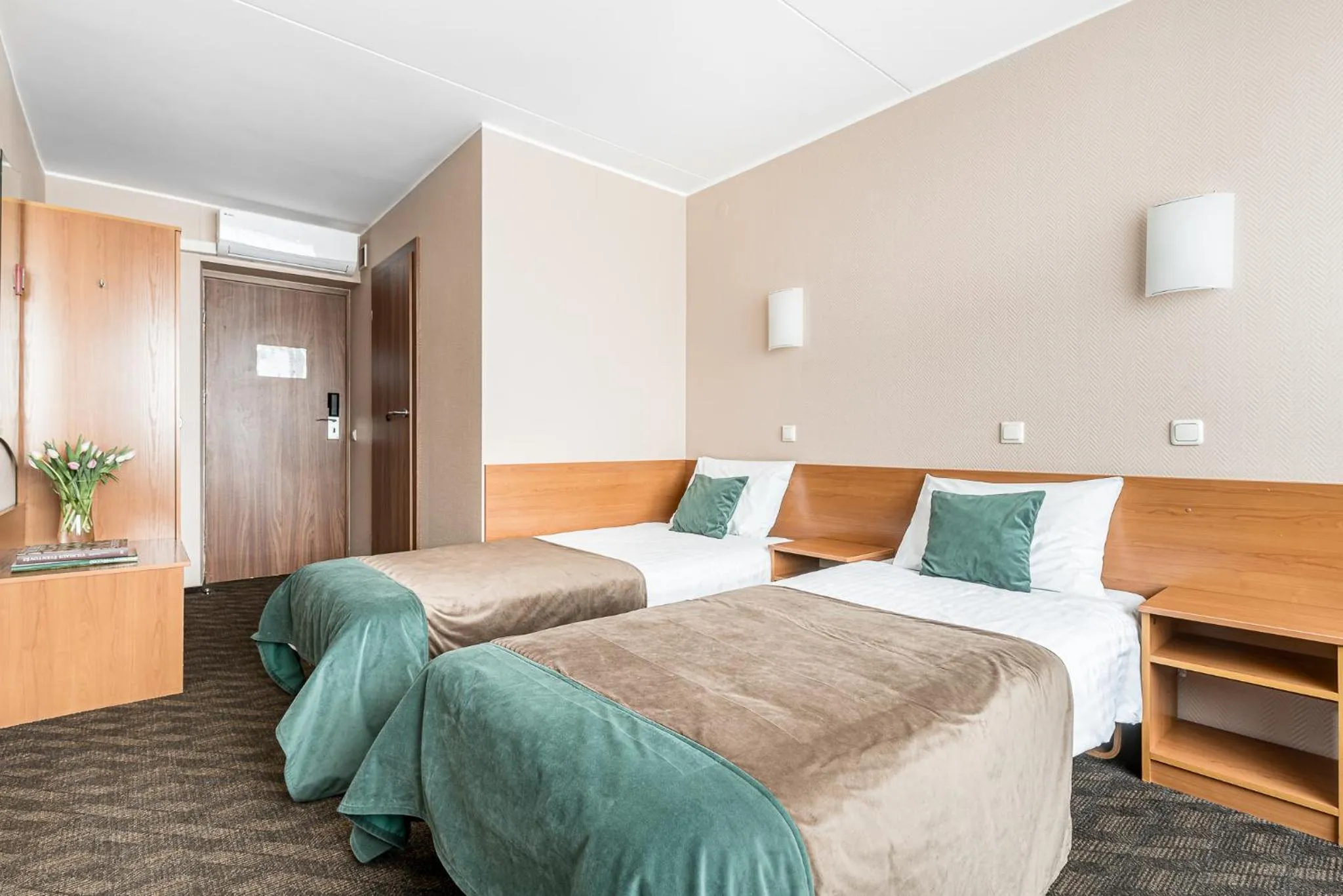 Photo of the whole room, Bed in Hotel Zemaites