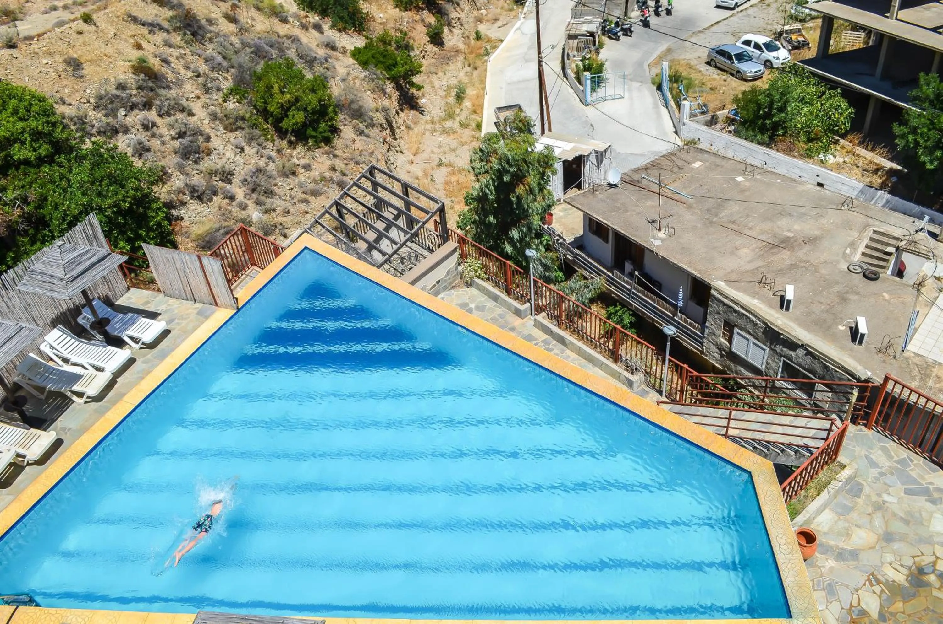 Swimming pool in Sunlight Hotel