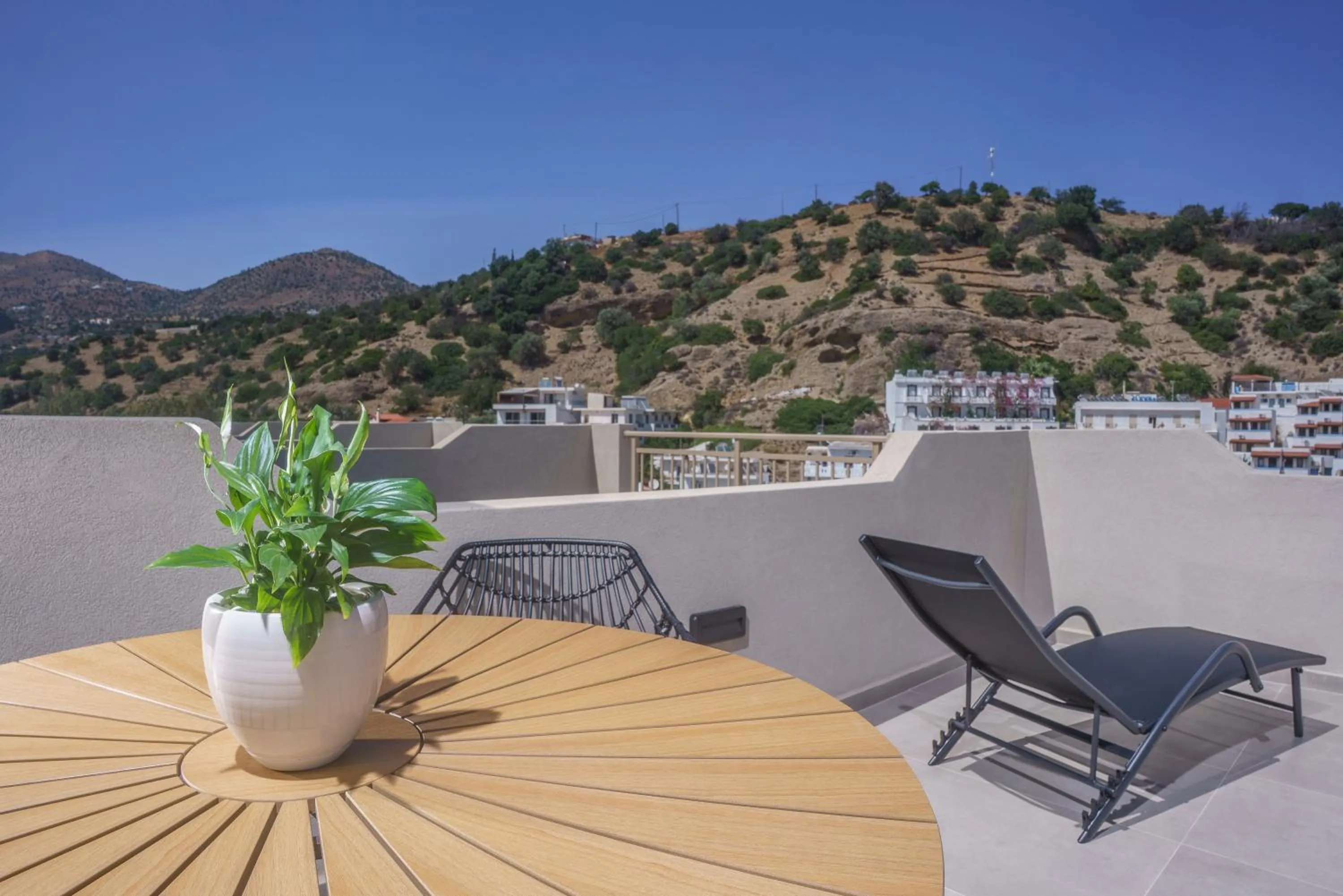 Natural landscape in Sunlight Hotel