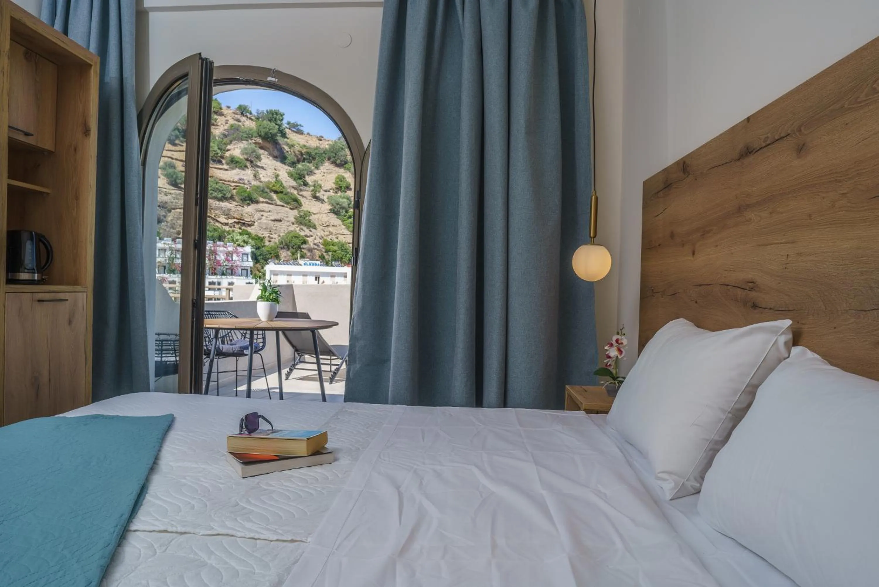 Bedroom in Sunlight Hotel