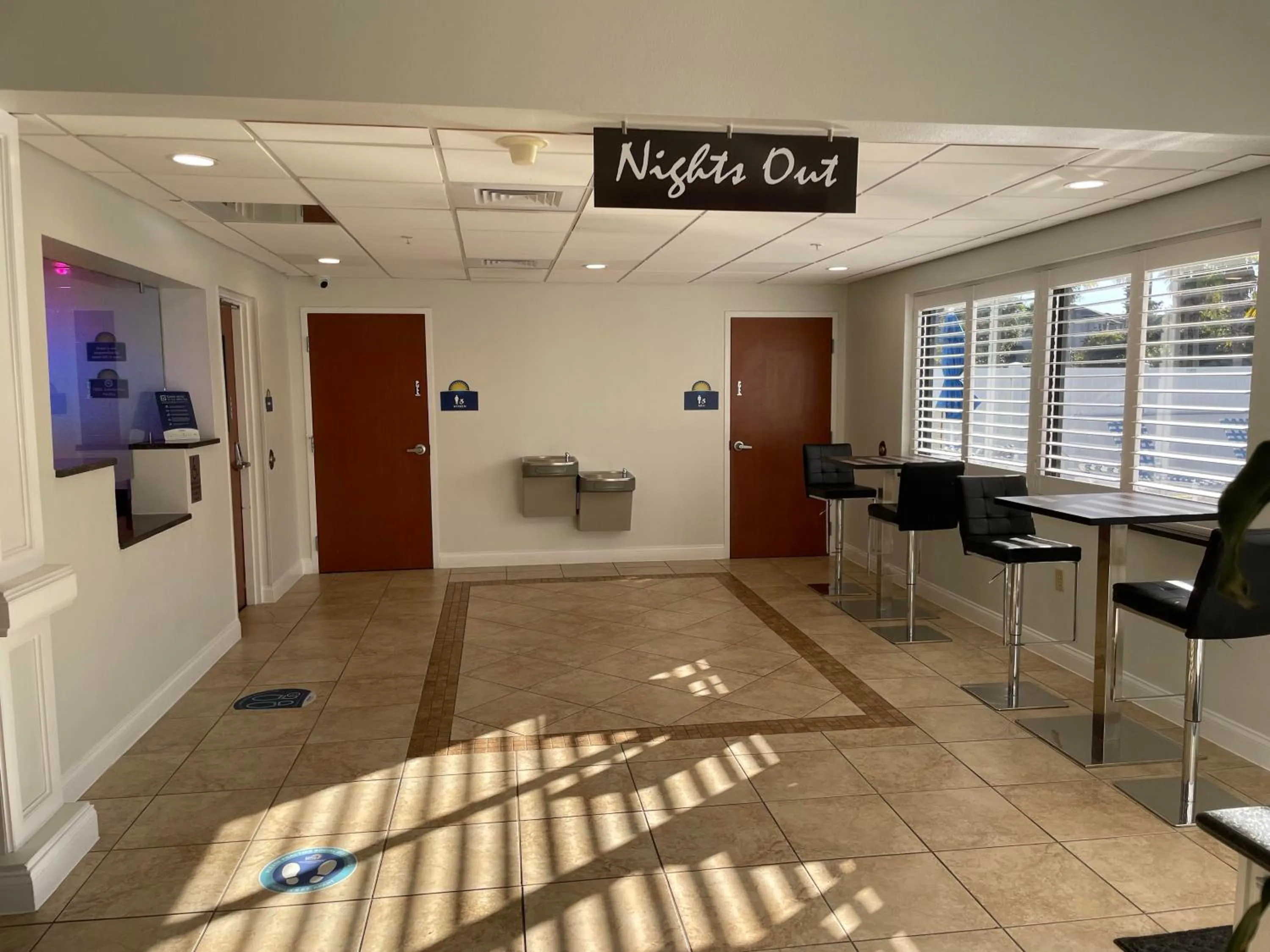 Lobby or reception in Days Inn & Suites by Wyndham Lakeland