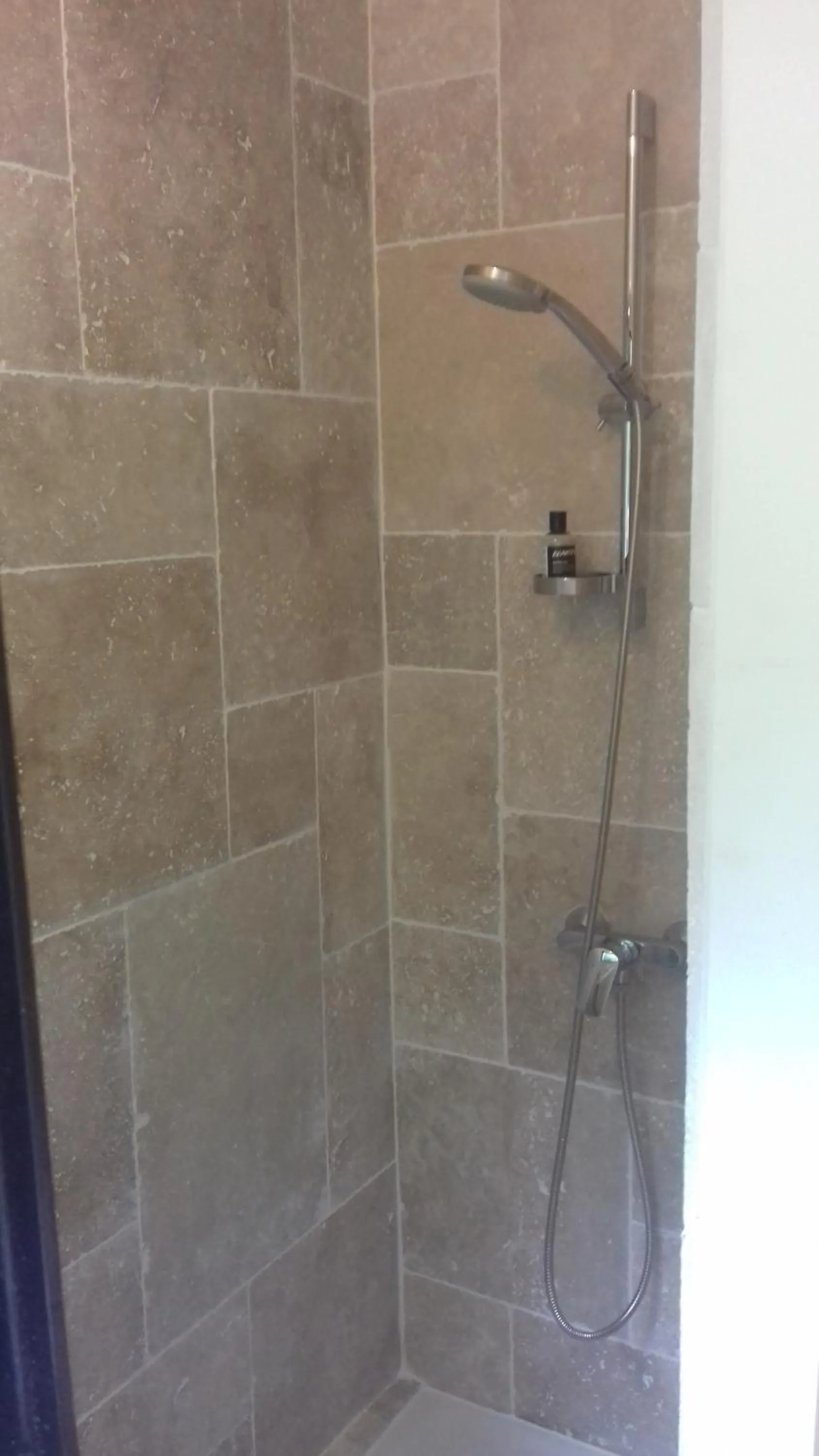 Shower in Maison d'Hôtes Le Calme