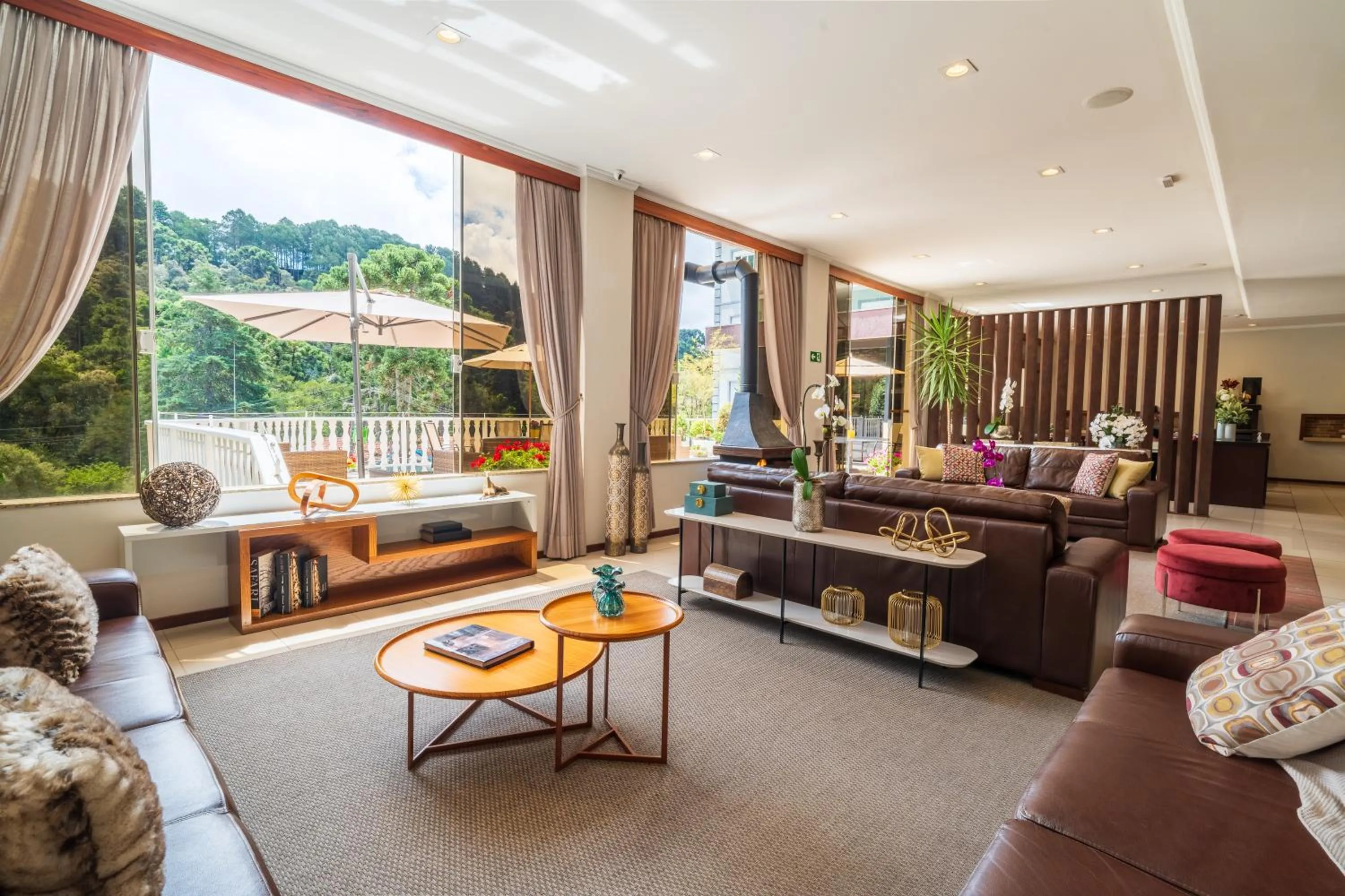 Living room in Pousada Grandchamp - Campos do Jordao