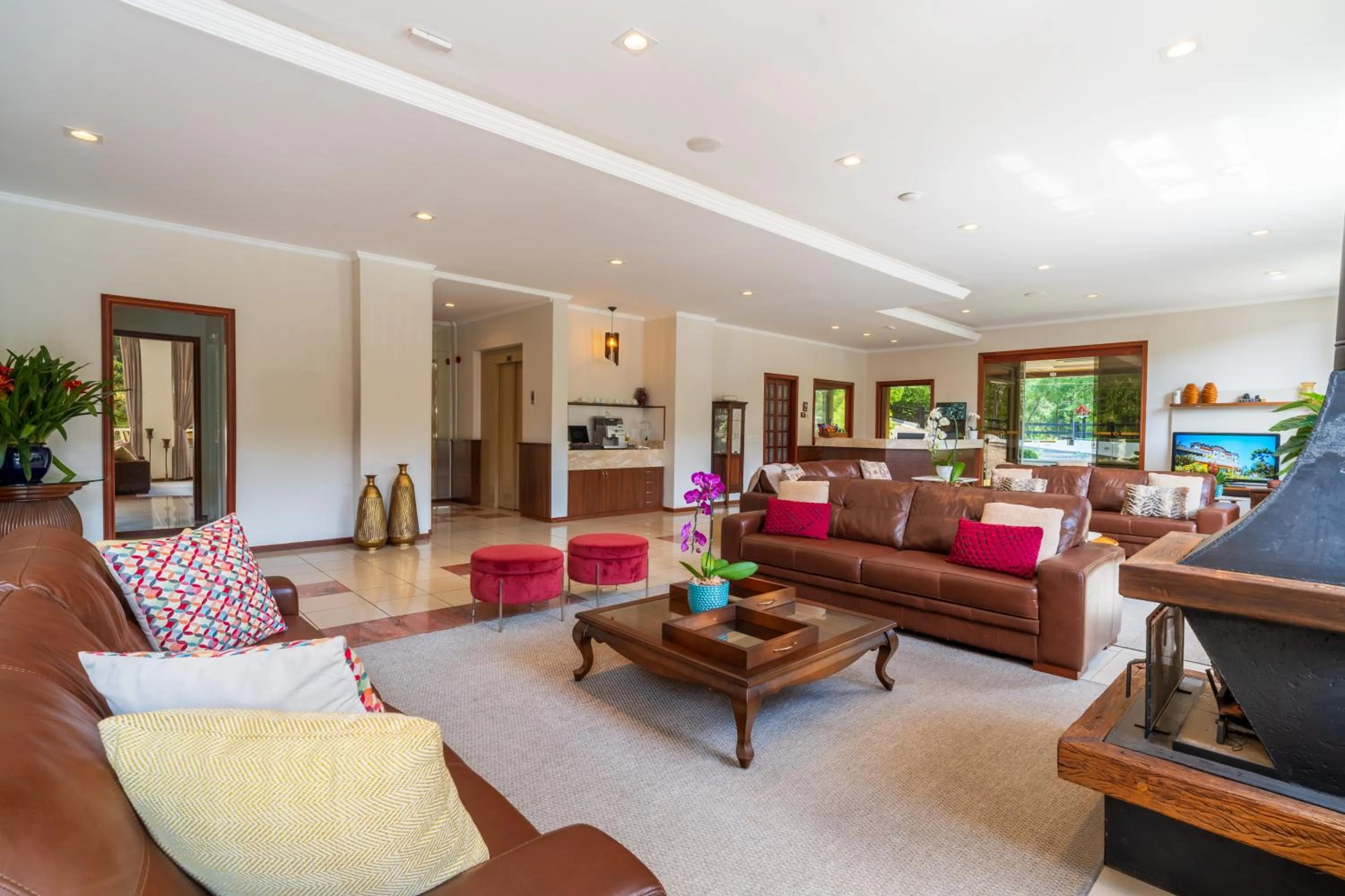 TV and multimedia in Pousada Grandchamp - Campos do Jordao