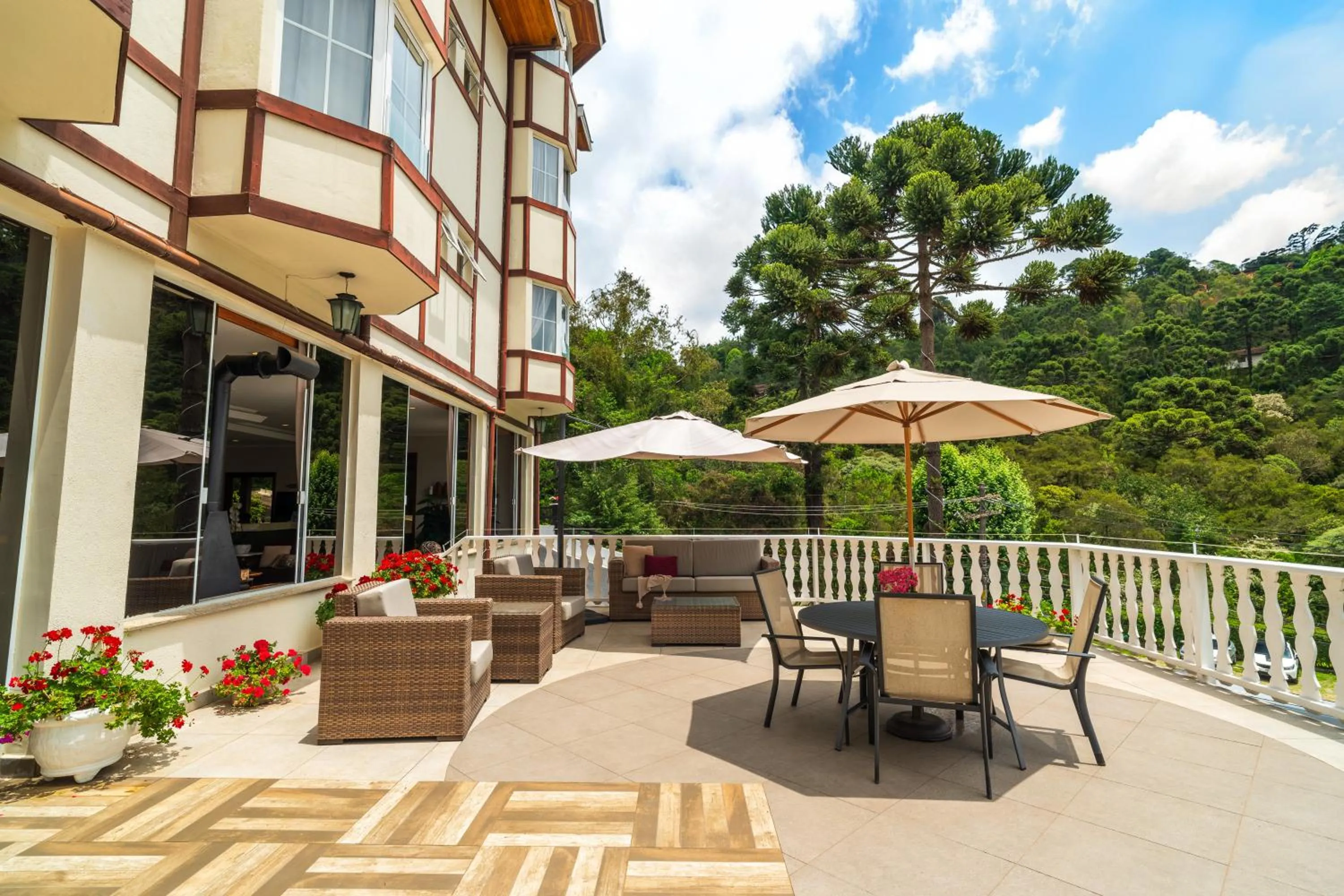 Property building in Pousada Grandchamp - Campos do Jordao