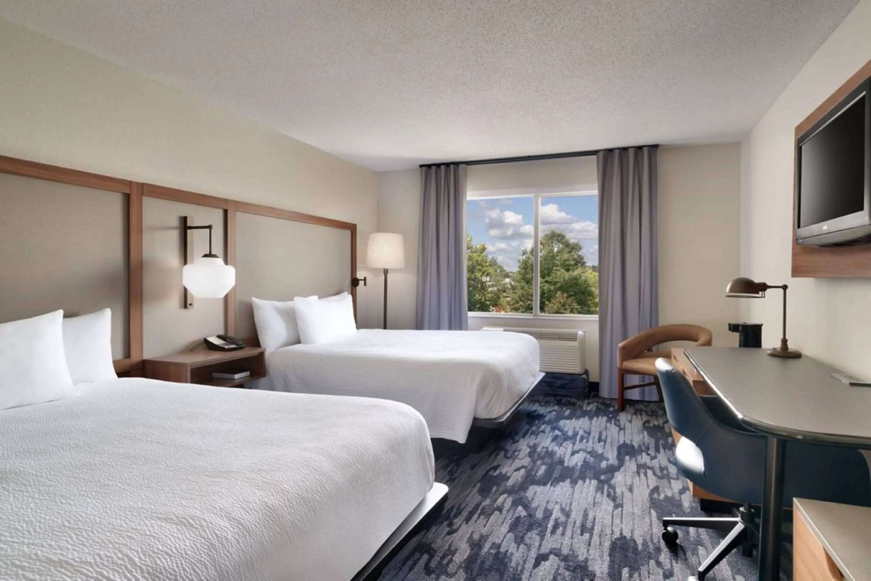 Bedroom, Bed in Fairfield Inn & Suites by Marriott Albany