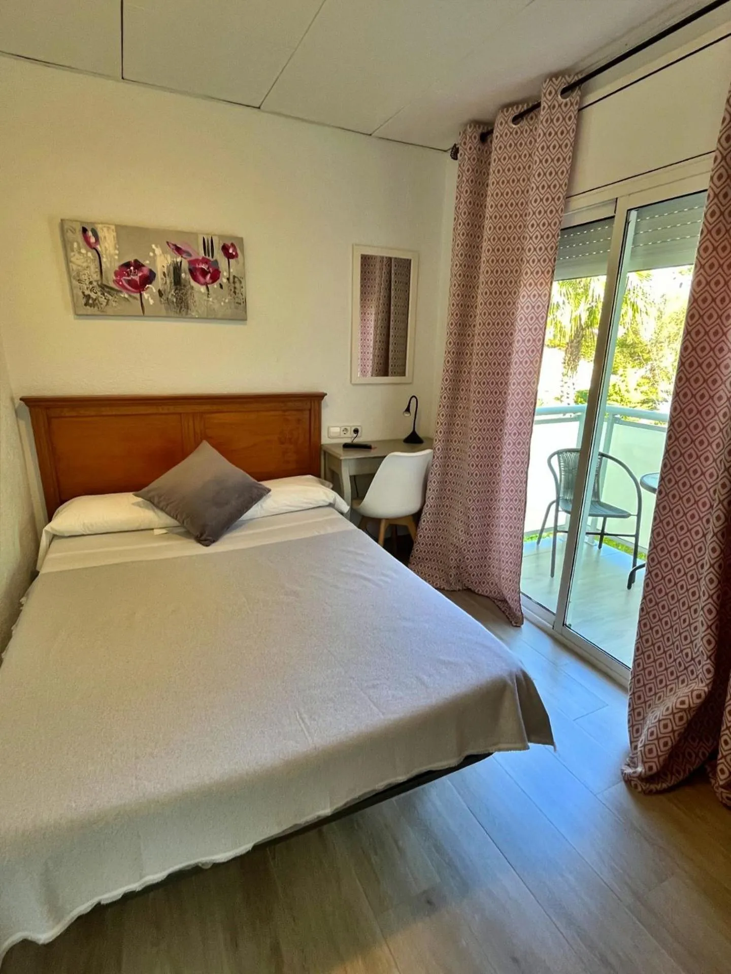 Bed in Hotel Oreneta