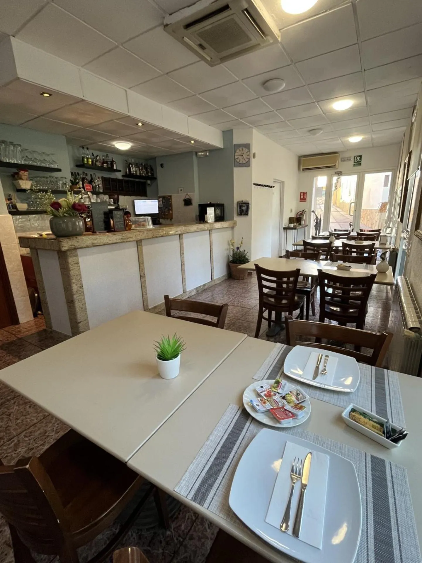 Restaurant/places to eat in Hotel Oreneta