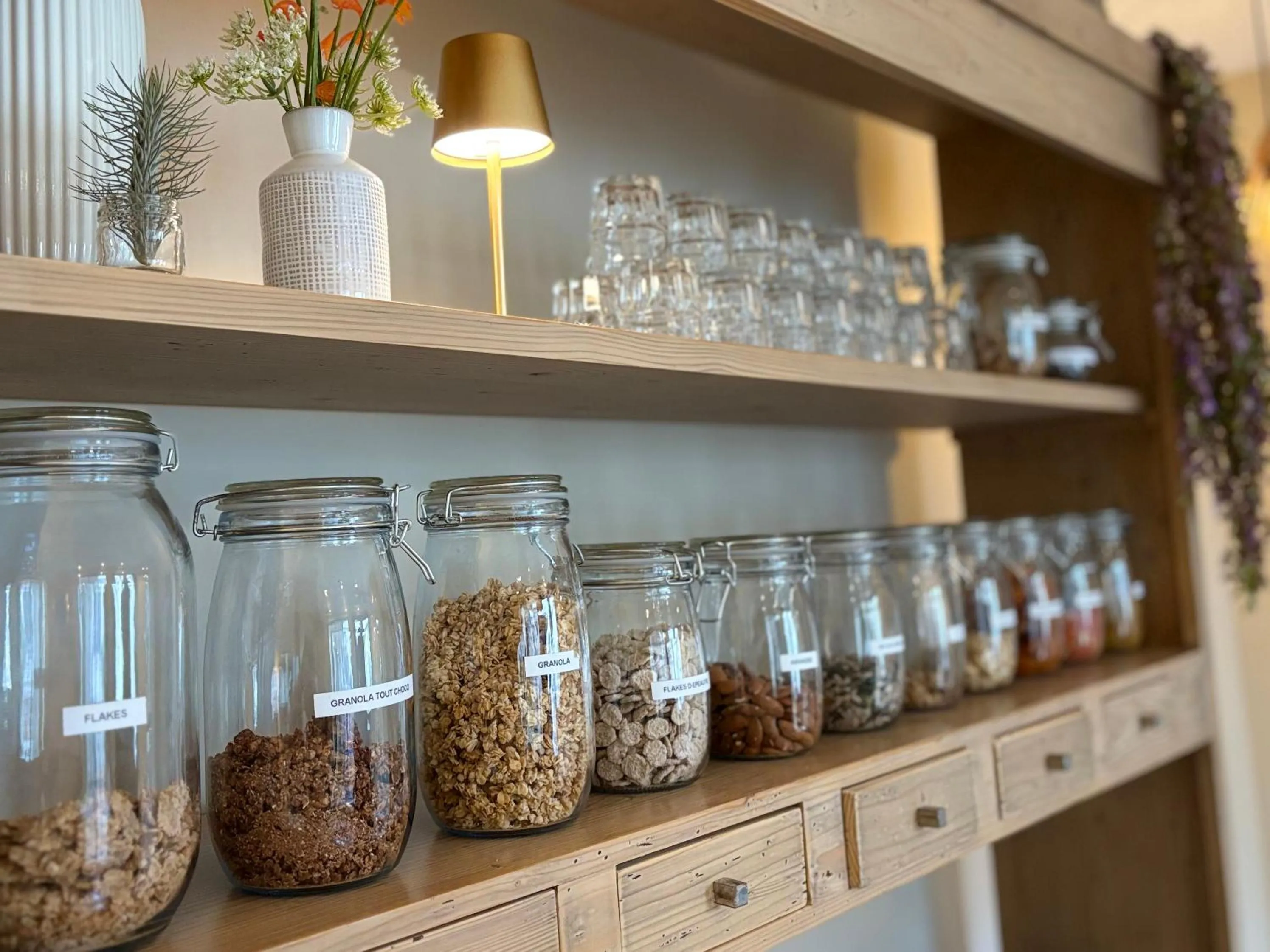 Breakfast in Hôtel Moderna