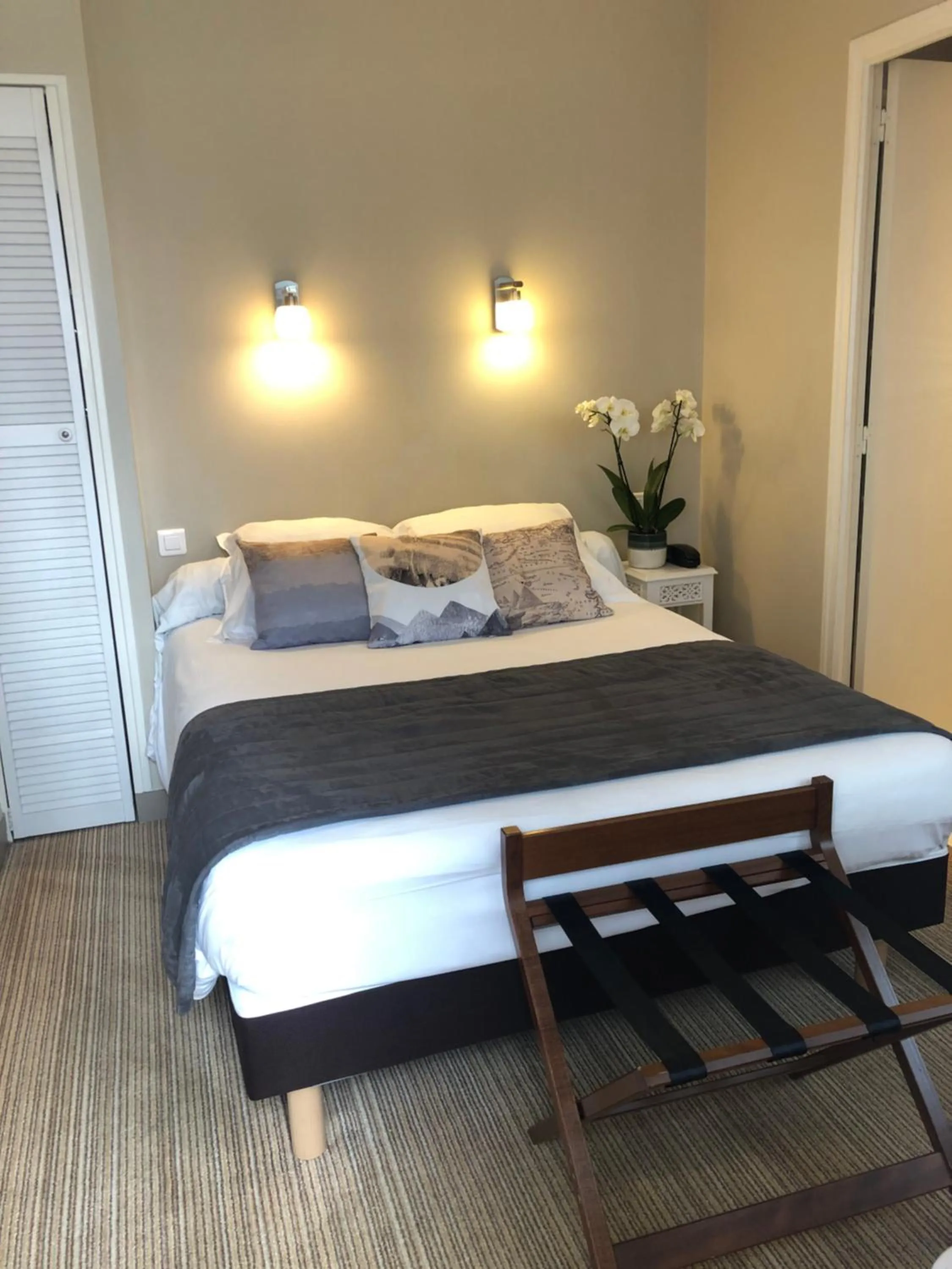 Bed in Hôtel Moderna