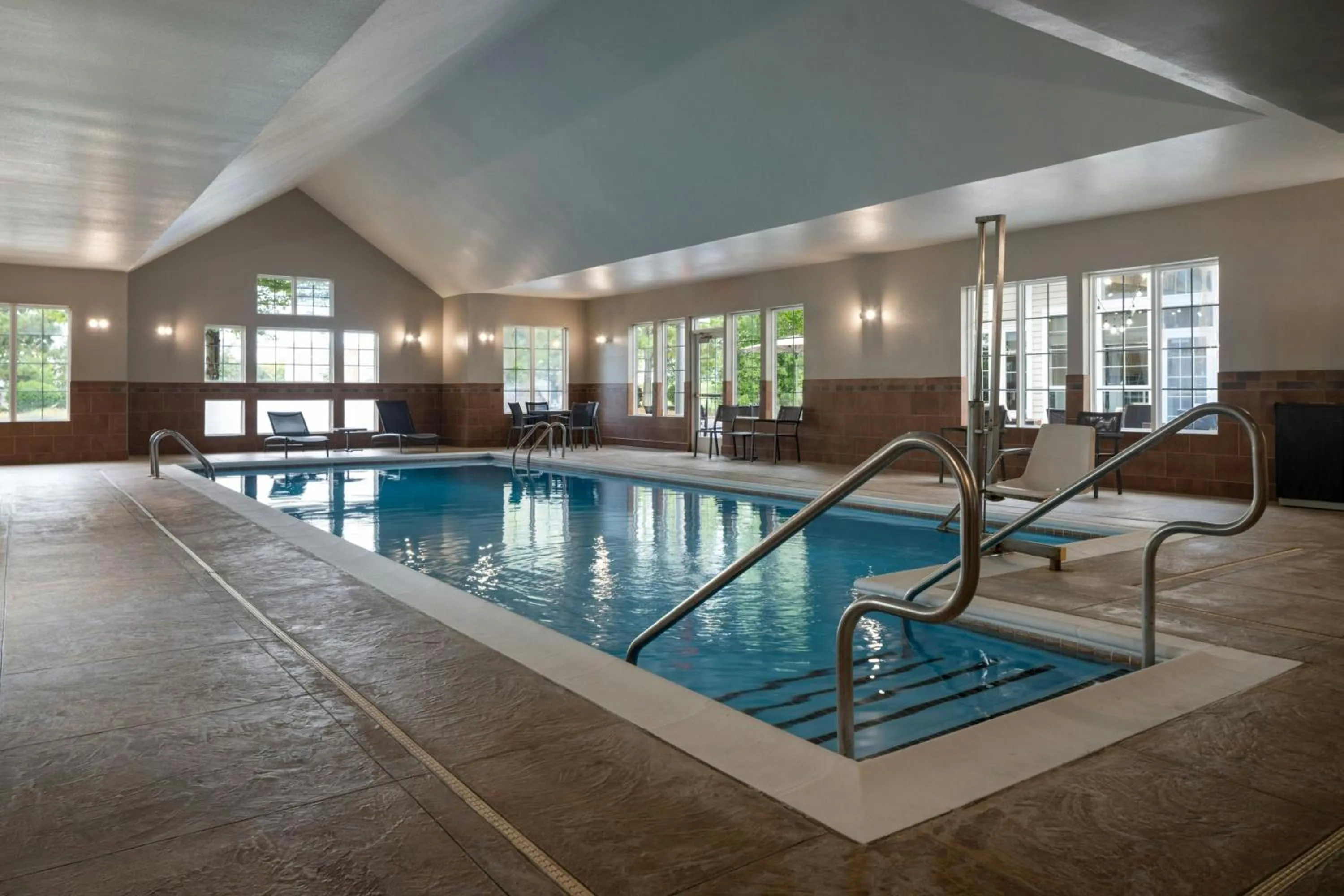 Swimming pool in Residence Inn by Marriott Atlantic City Airport Egg Harbor Township