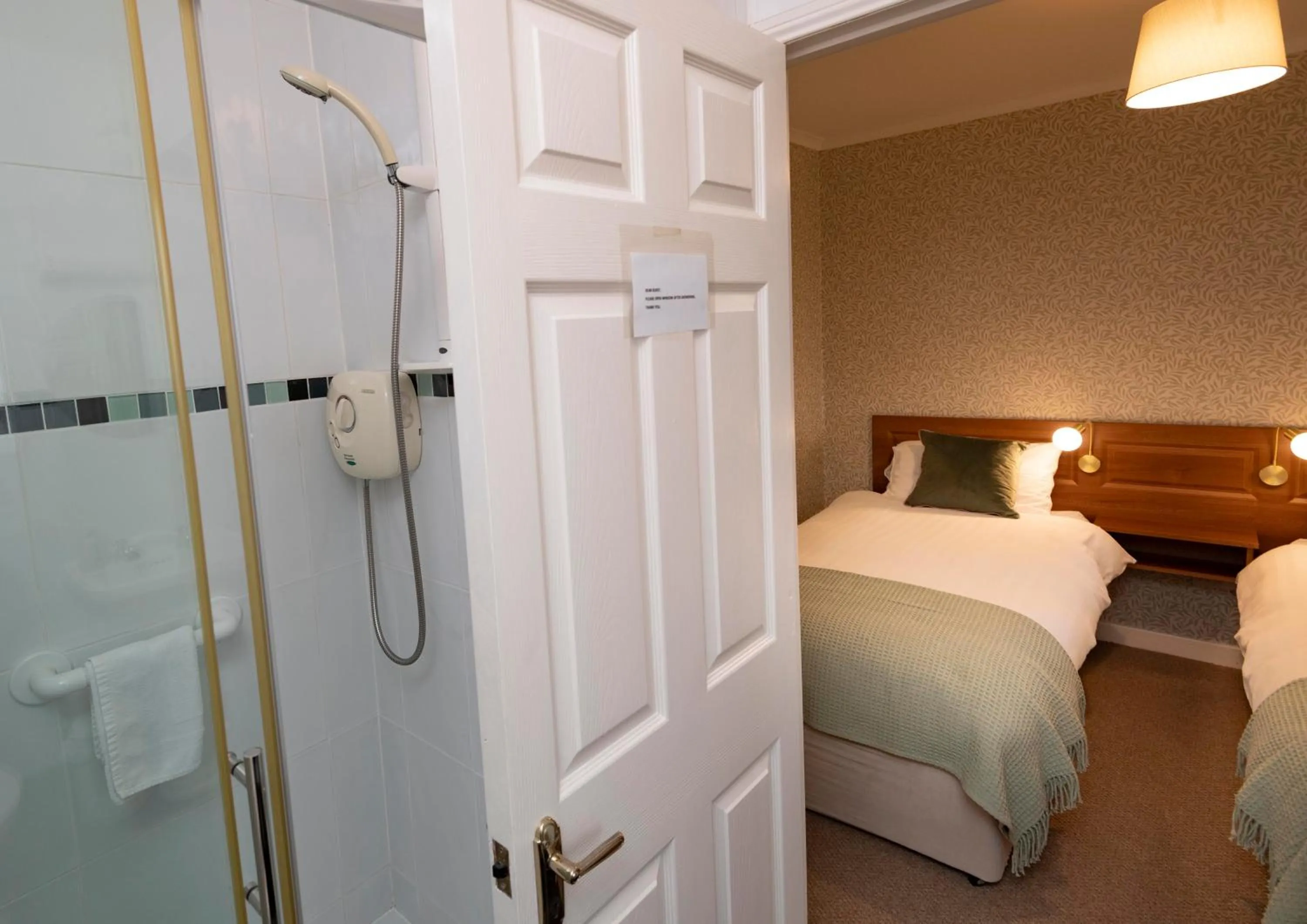 Bed in Murphys Farmhouse B&B