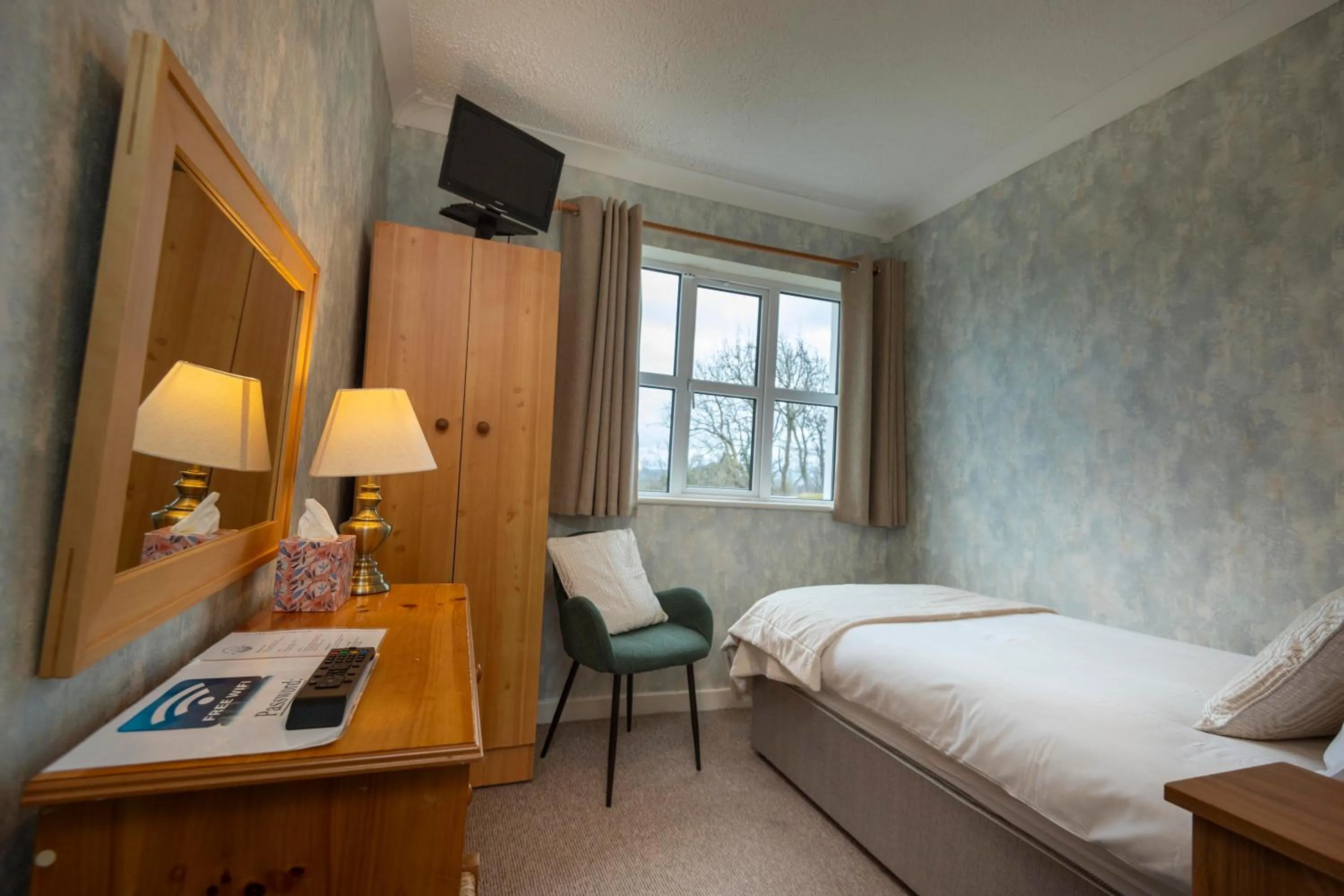 Bed in Murphys Farmhouse B&B