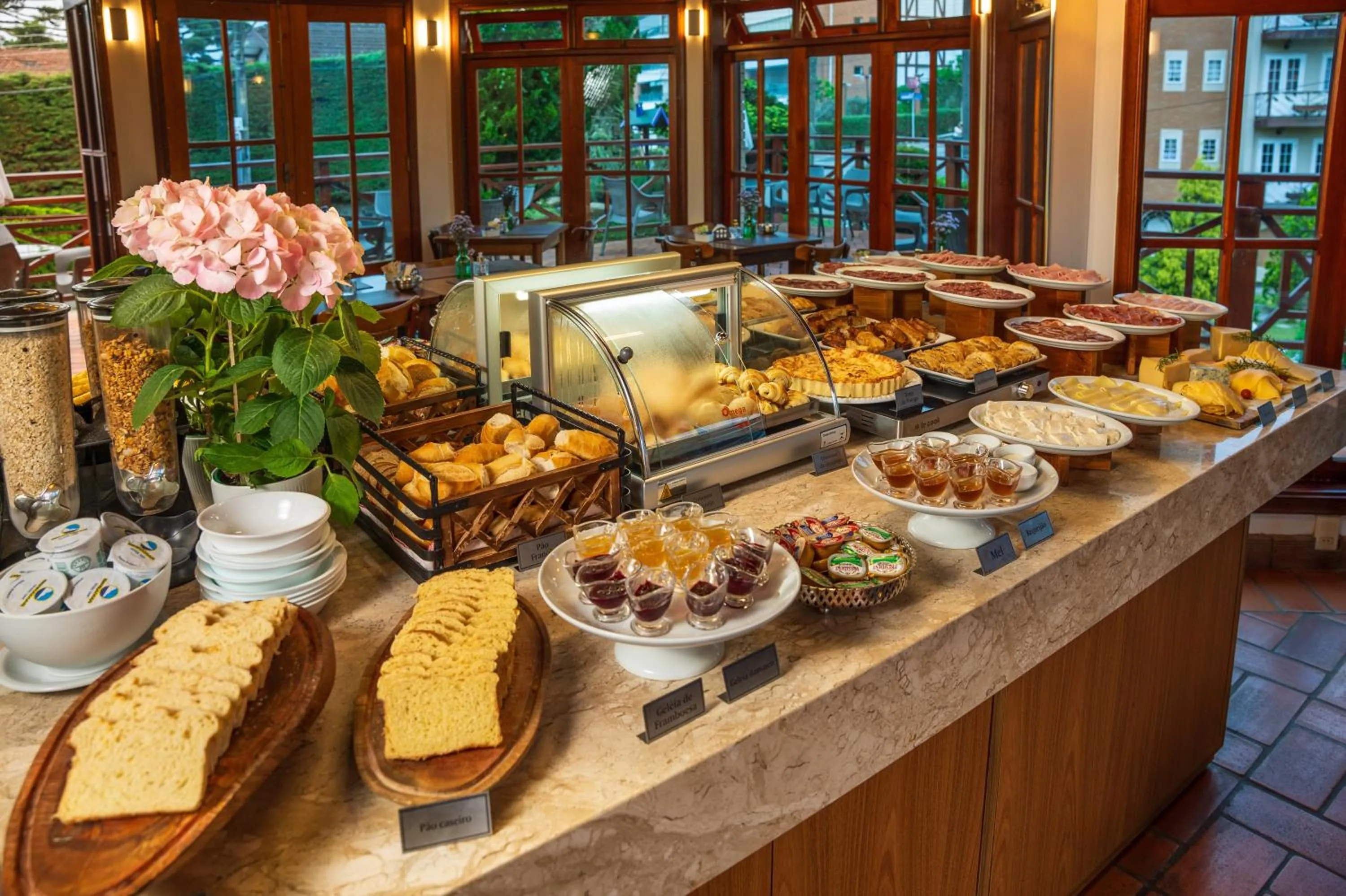 Food in Pousada Campos de Provence Campos do Jordão