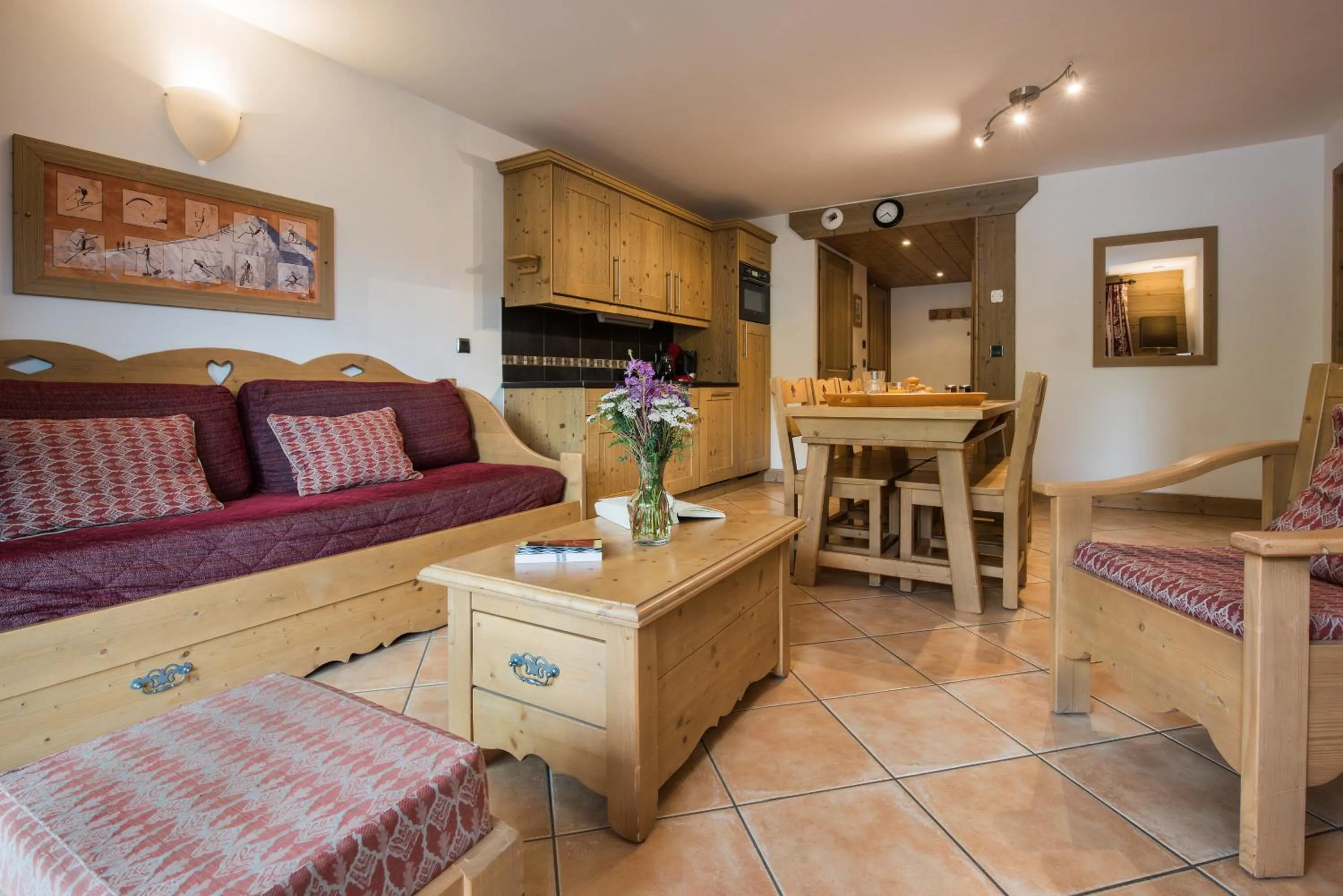 Dining area in CGH Résidences & Spas La Ferme Du Val Claret