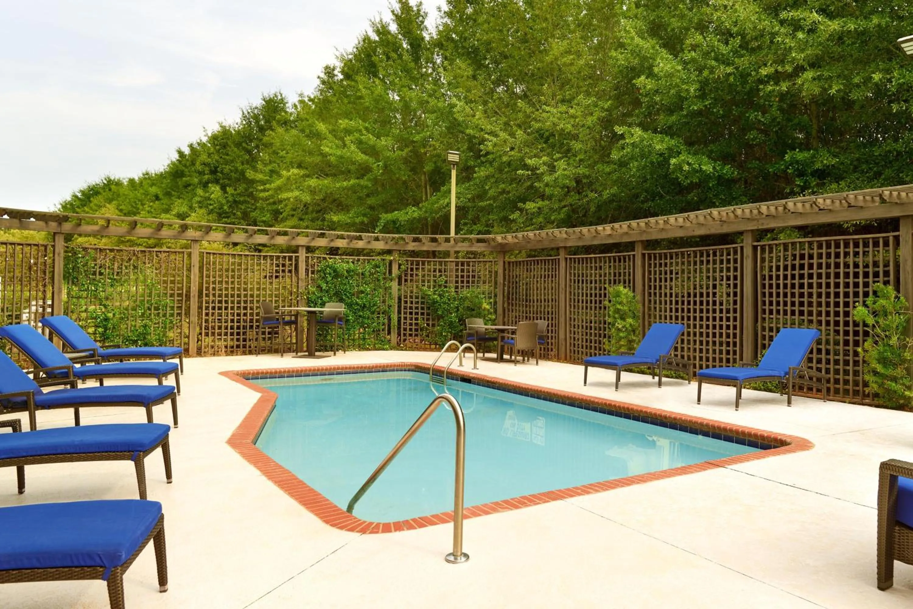 Swimming pool in Fairfield Inn & Suites by Marriott Anderson Clemson