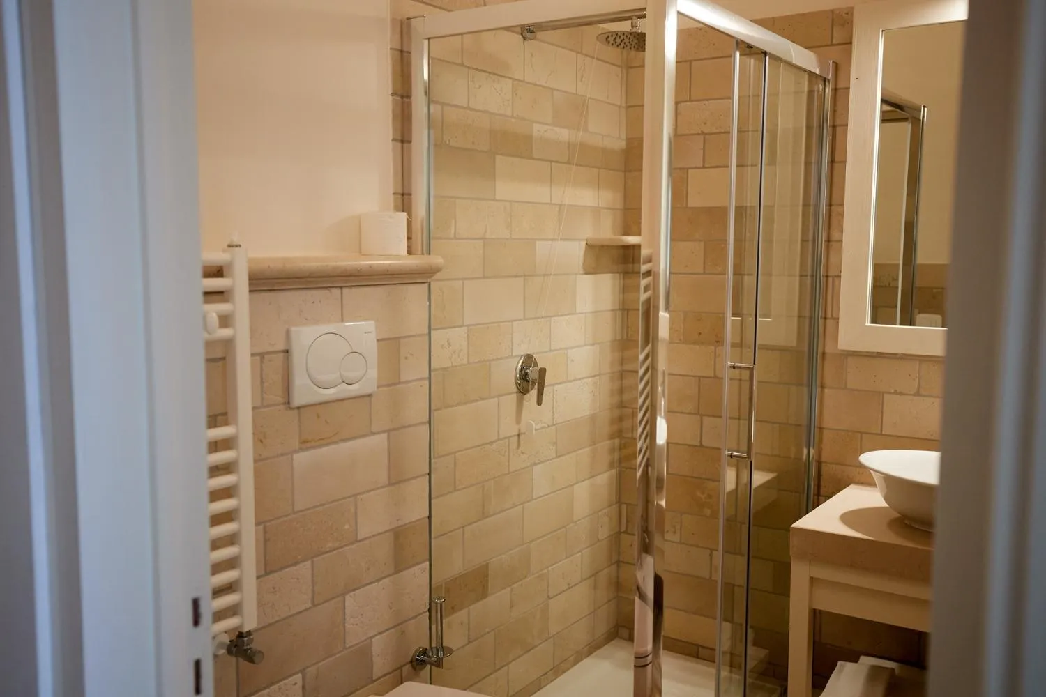 Shower in Masseria Grieco