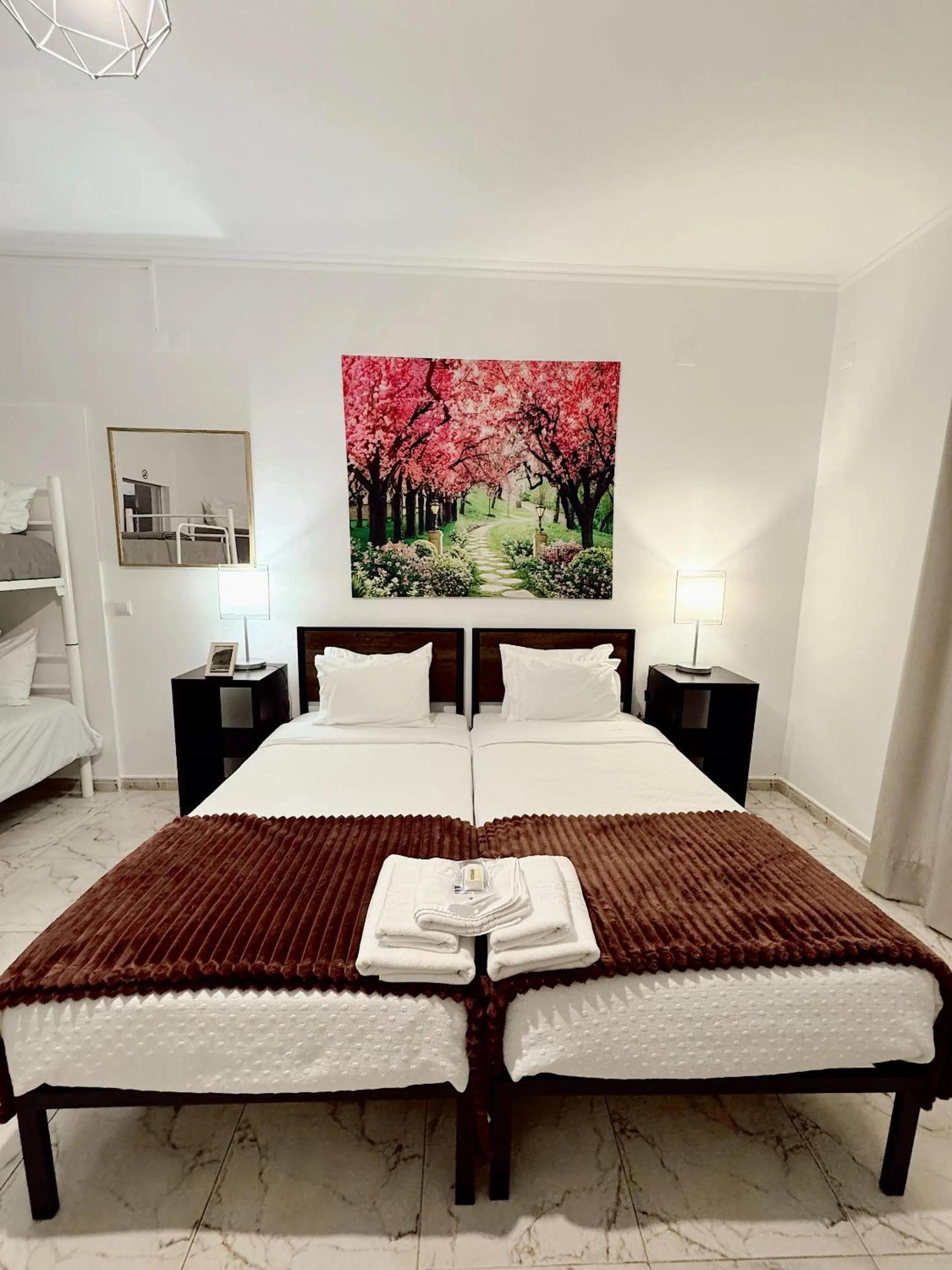 Bedroom, Bed in Gardens Guest House