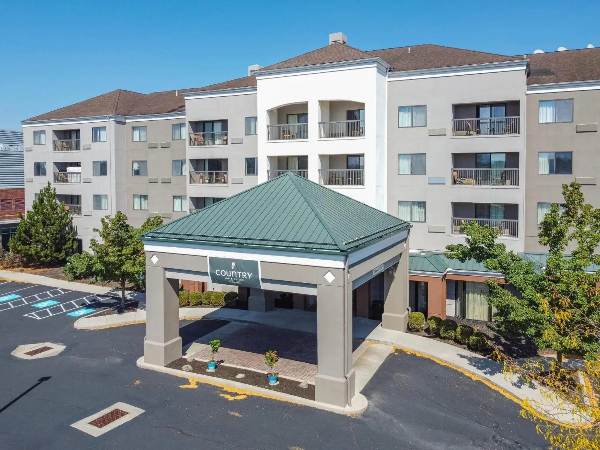 Property building in Country Inn & Suites by Radisson, Convention Center Property building in Country Inn & Suites by Radisson, Convention Center