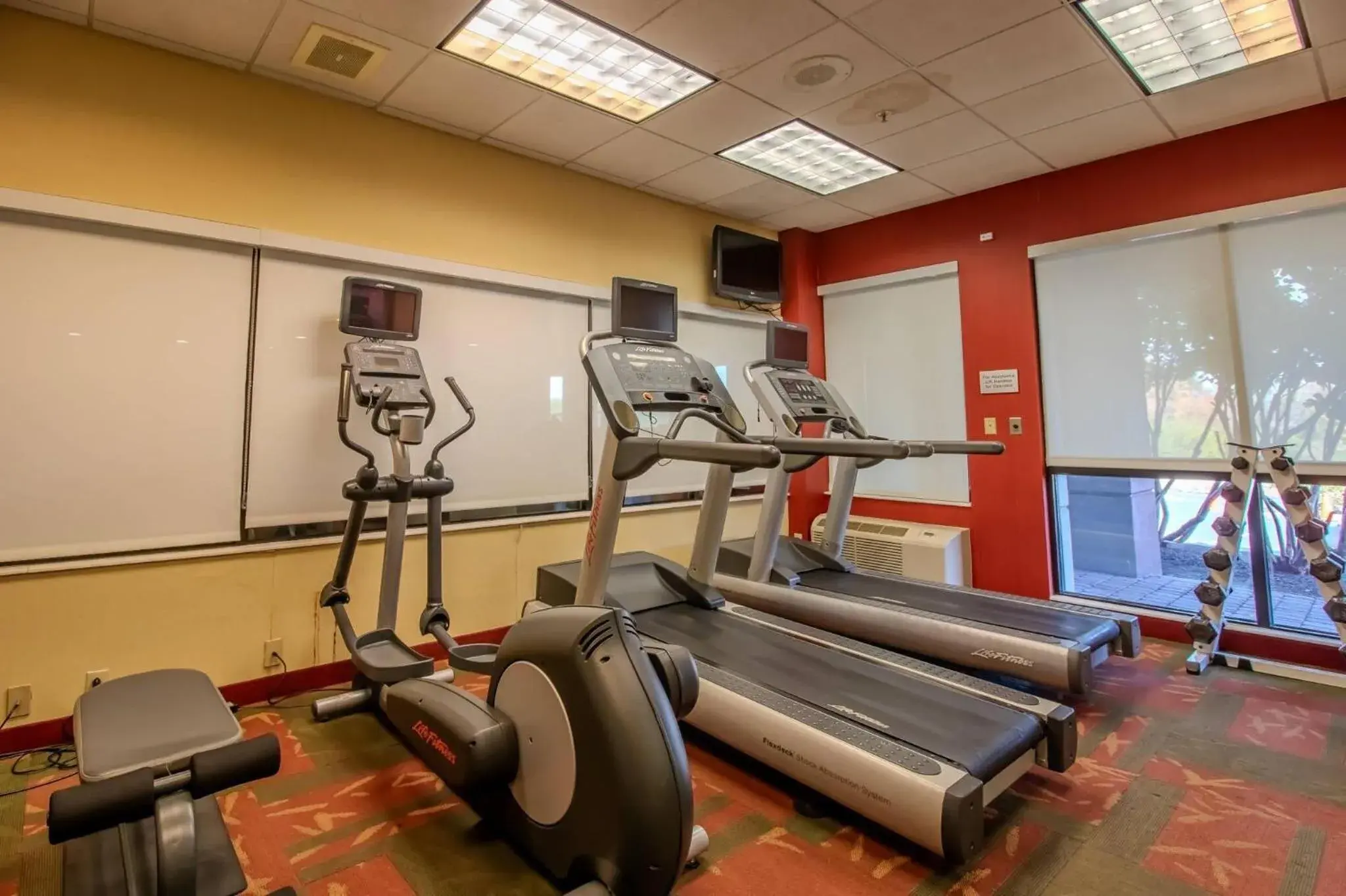Fitness centre/facilities in Country Inn & Suites by Radisson, Convention Center Fitness centre/facilities in Country Inn & Suites by Radisson, Convention Center
