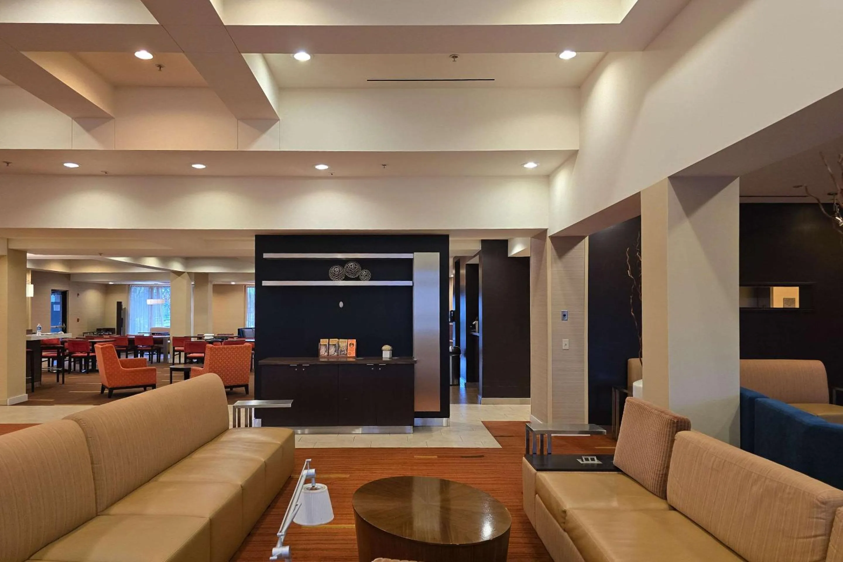 Lobby or reception in Courtyard Altoona