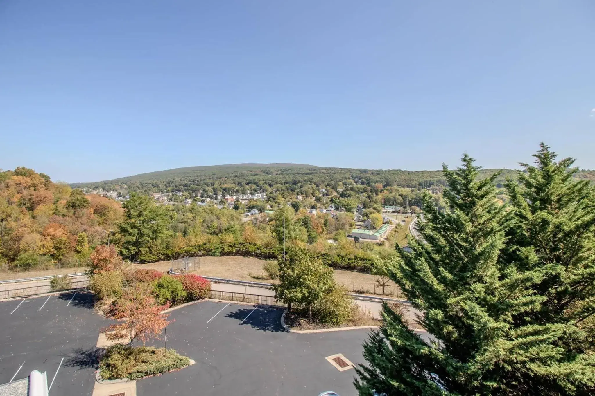 Bedroom in Country Inn & Suites by Radisson, Convention Center Bedroom in Country Inn & Suites by Radisson, Convention Center
