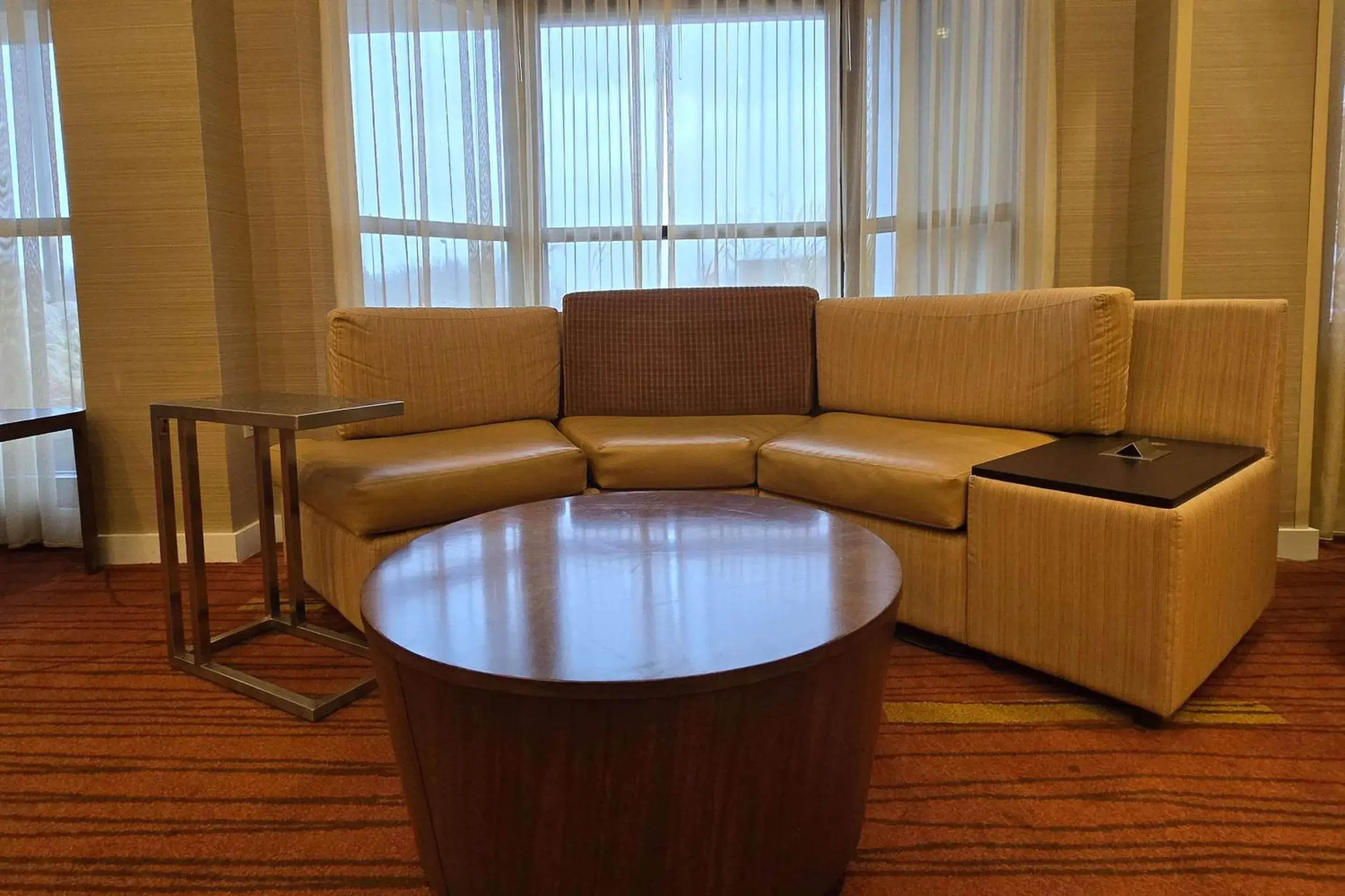 Lobby or reception in Courtyard Altoona Lobby or reception in Courtyard Altoona