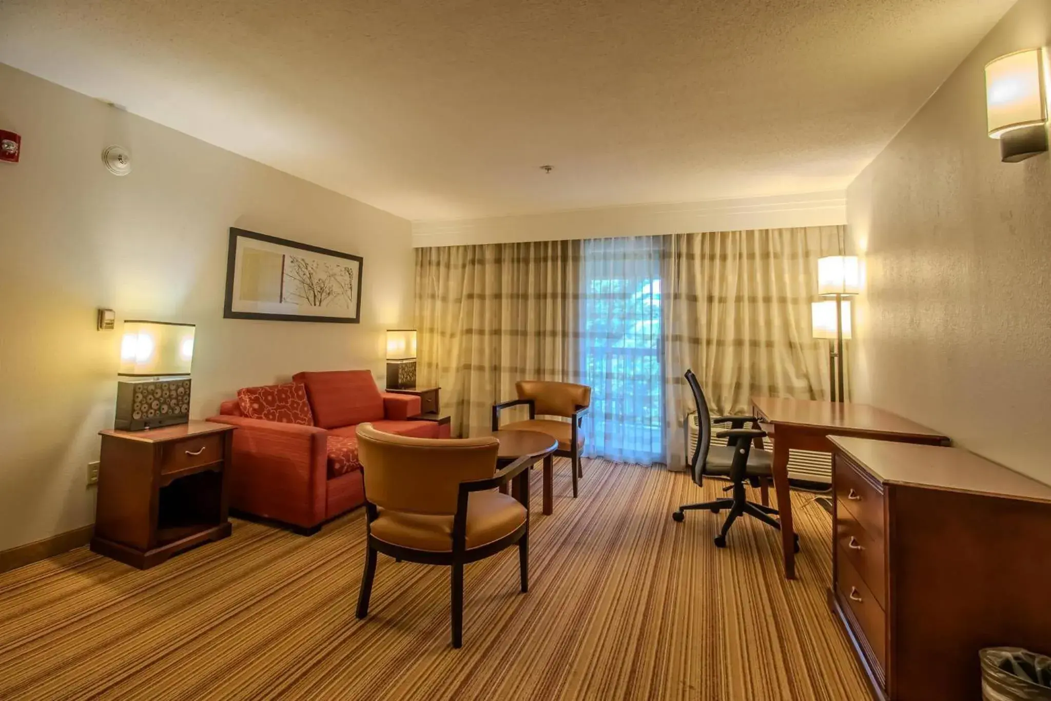 Bedroom in Country Inn & Suites by Radisson, Convention Center Bedroom in Country Inn & Suites by Radisson, Convention Center