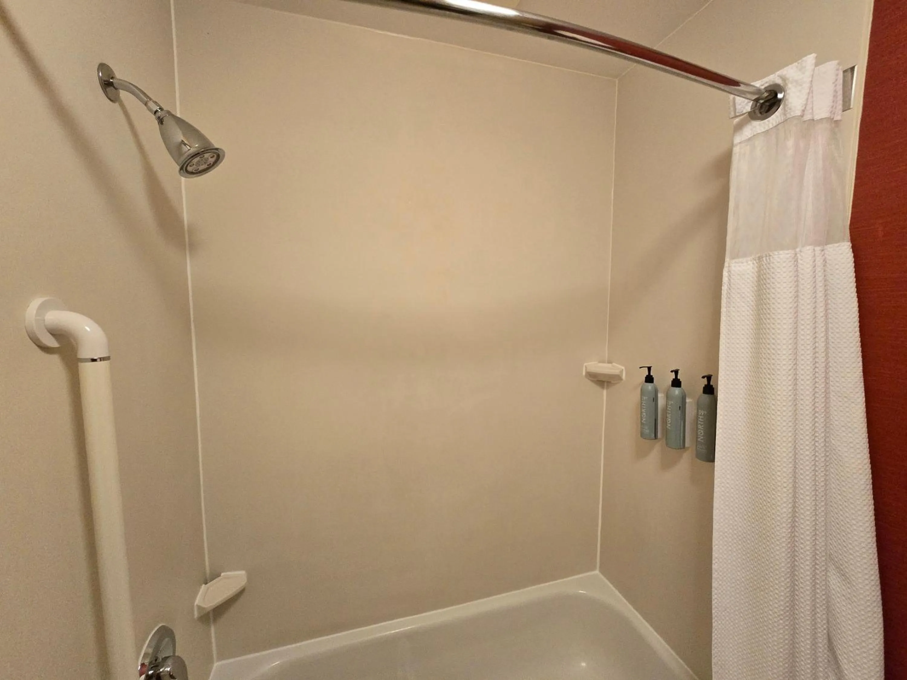 Bathroom in Courtyard Altoona