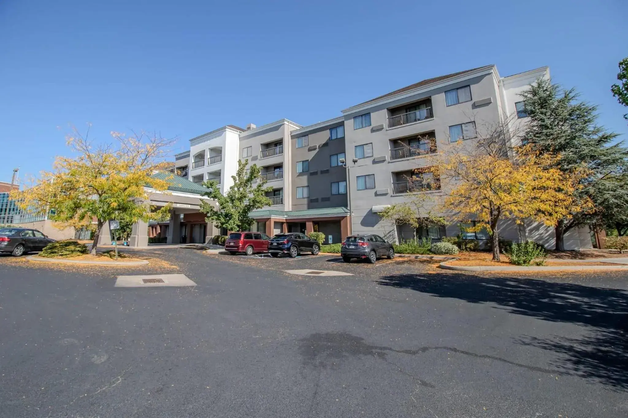 Property building in Country Inn & Suites by Radisson, Convention Center Property building in Country Inn & Suites by Radisson, Convention Center