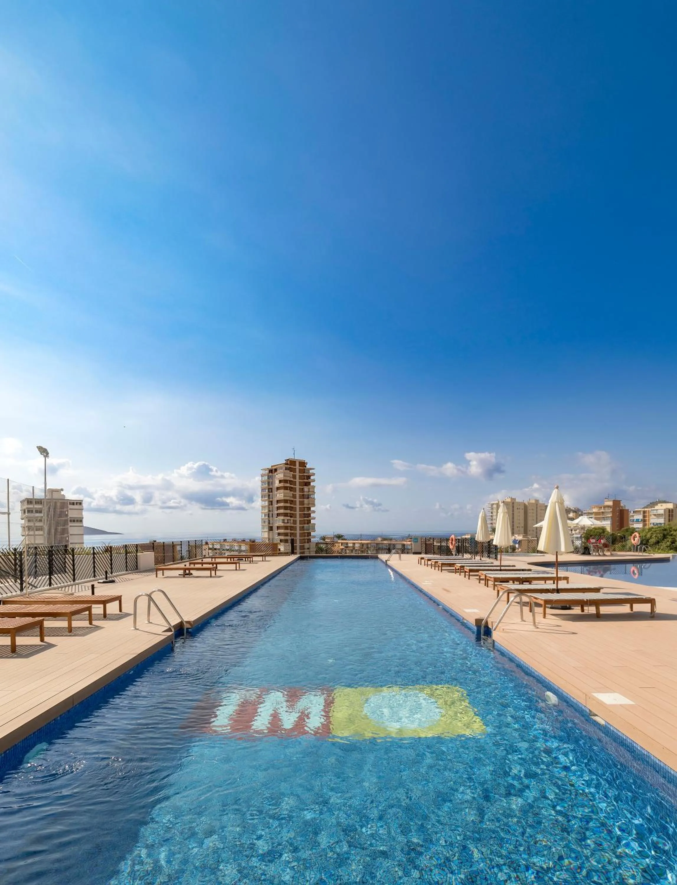 Swimming pool in Sunset Drive Benidorm by Mar Holidays