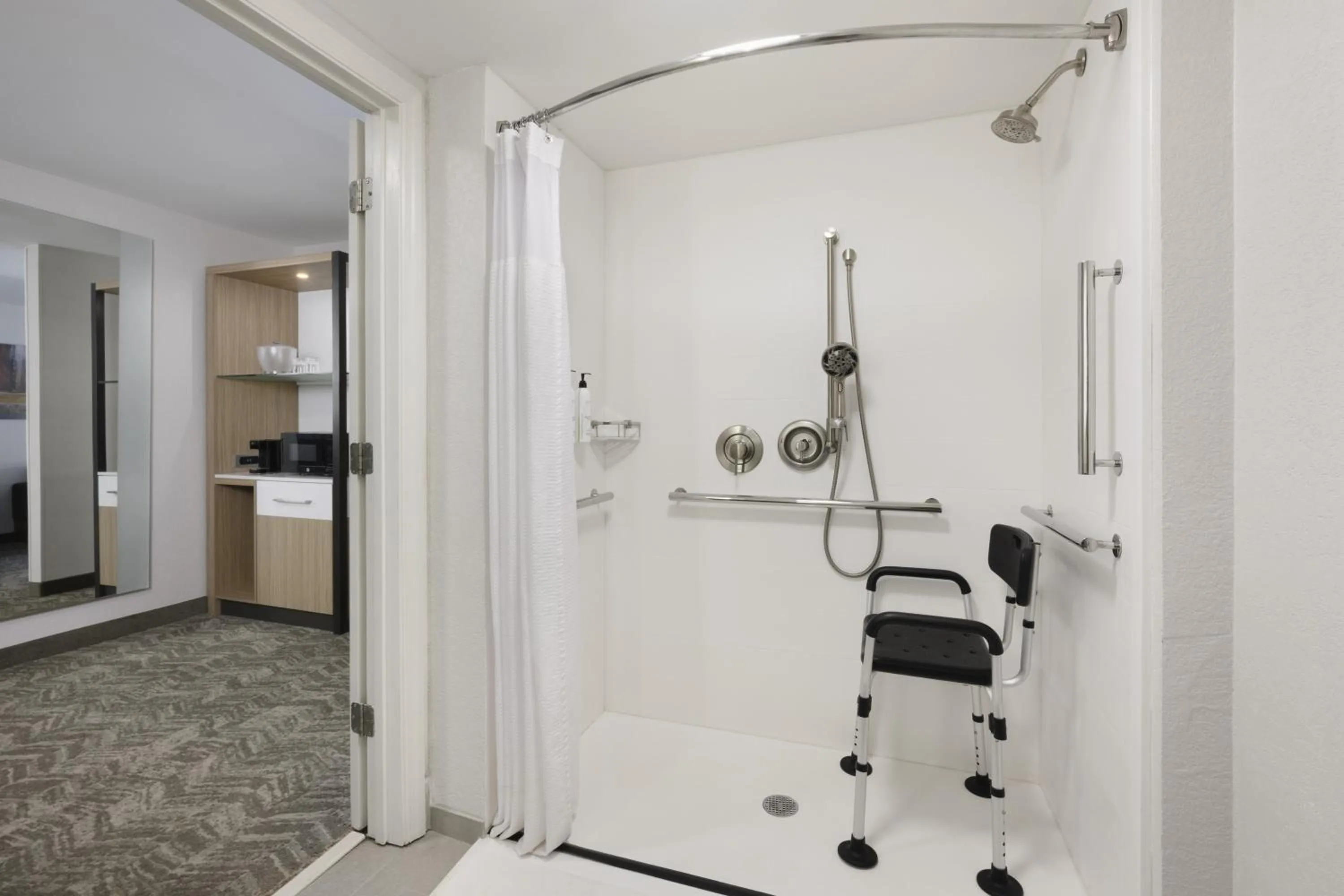 Shower in SpringHill Suites by Marriott Newnan