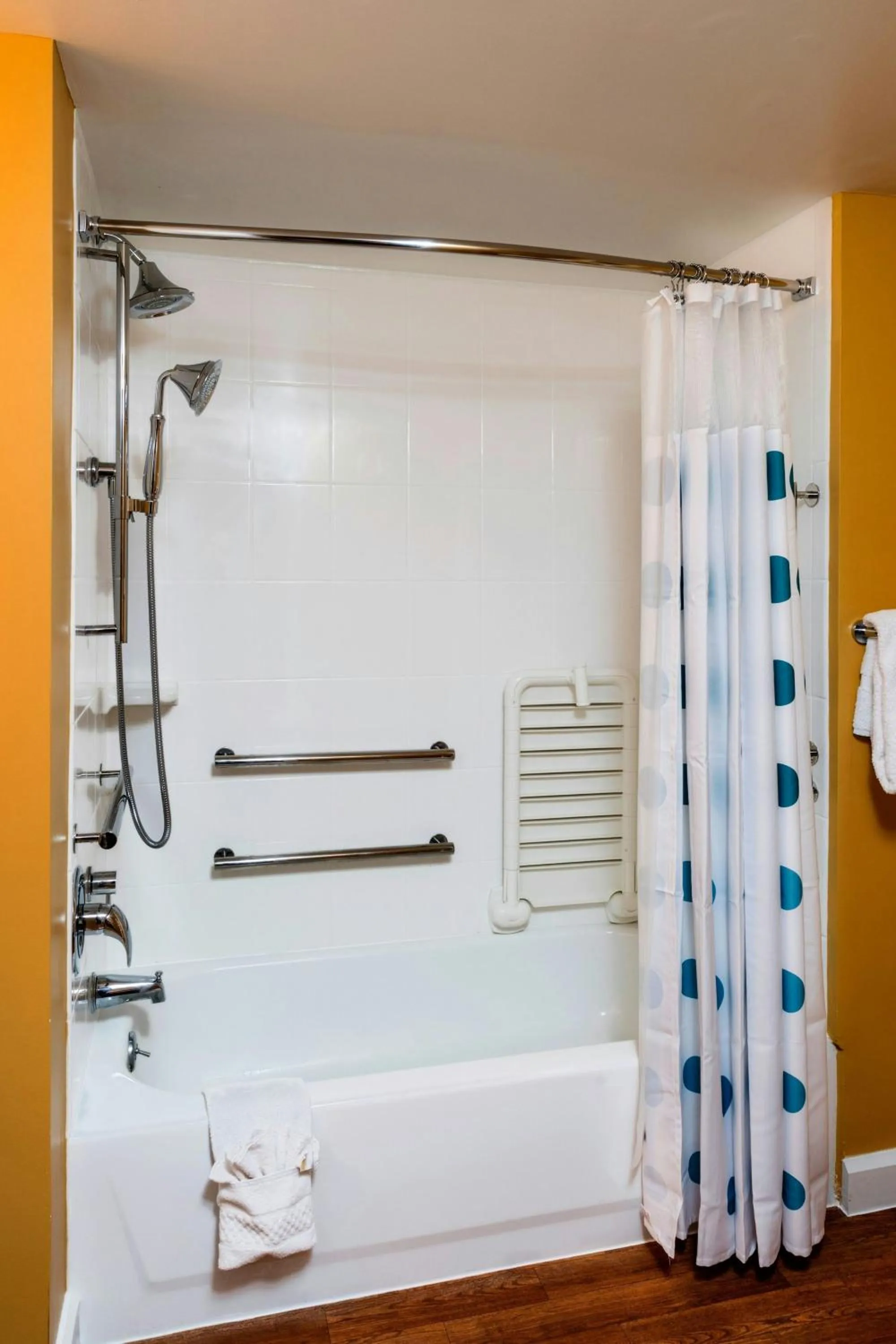 Bathroom in TownePlace Suites by Marriott Atlanta Kennesaw