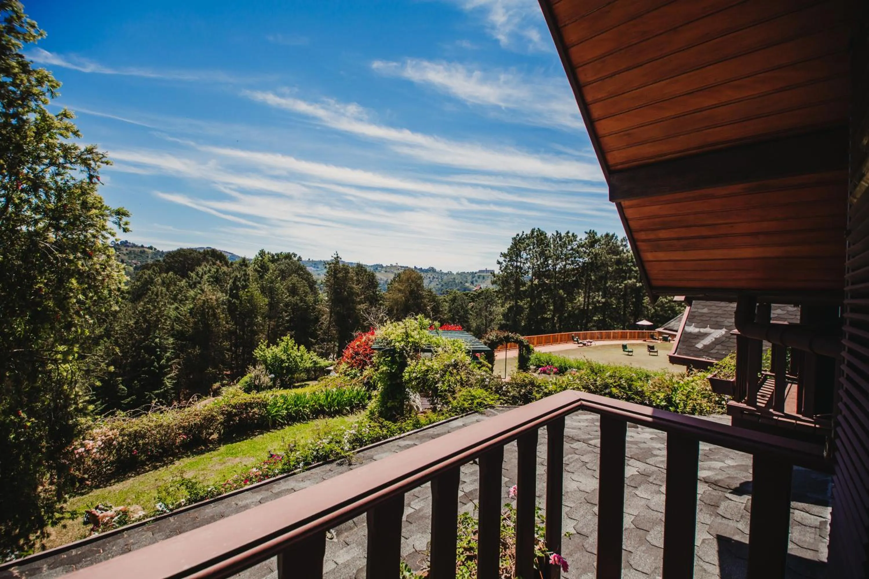 Mountain view in Chateau La Villette