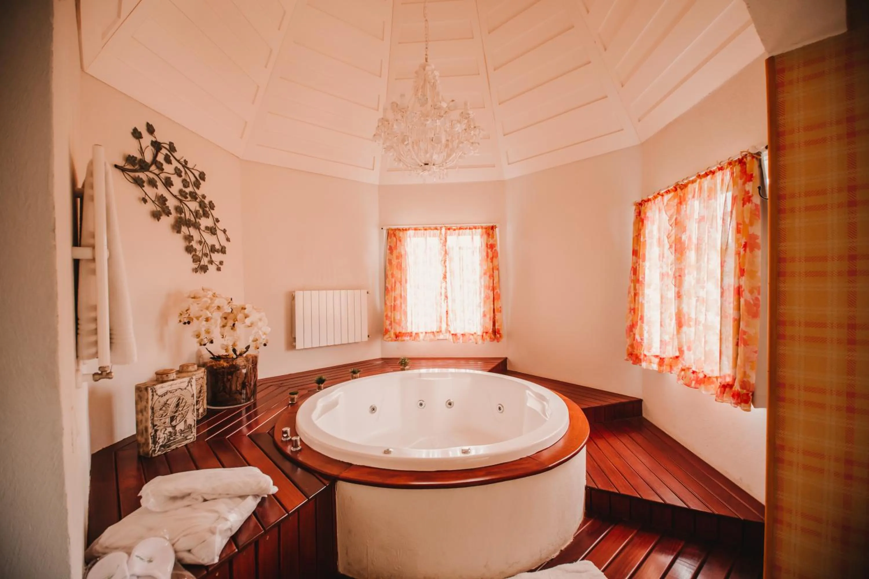 Hot Tub in Chateau La Villette