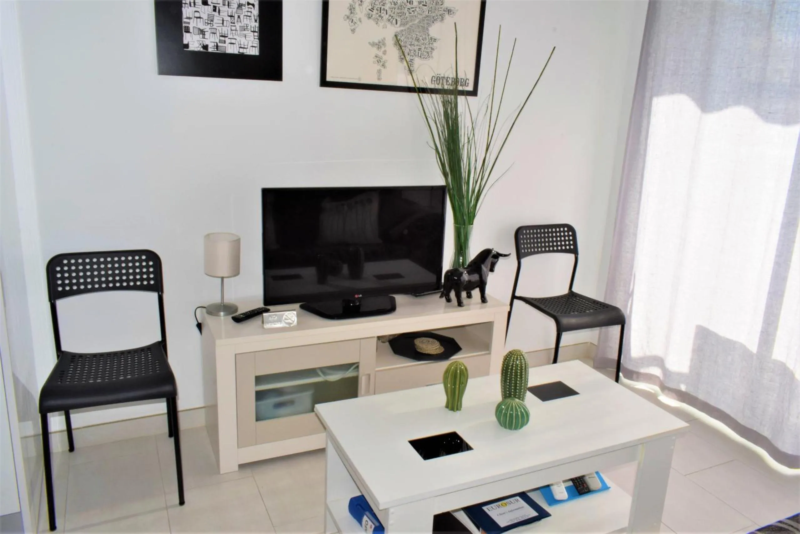 Communal lounge/ TV room in Edf Gaviota 1º2