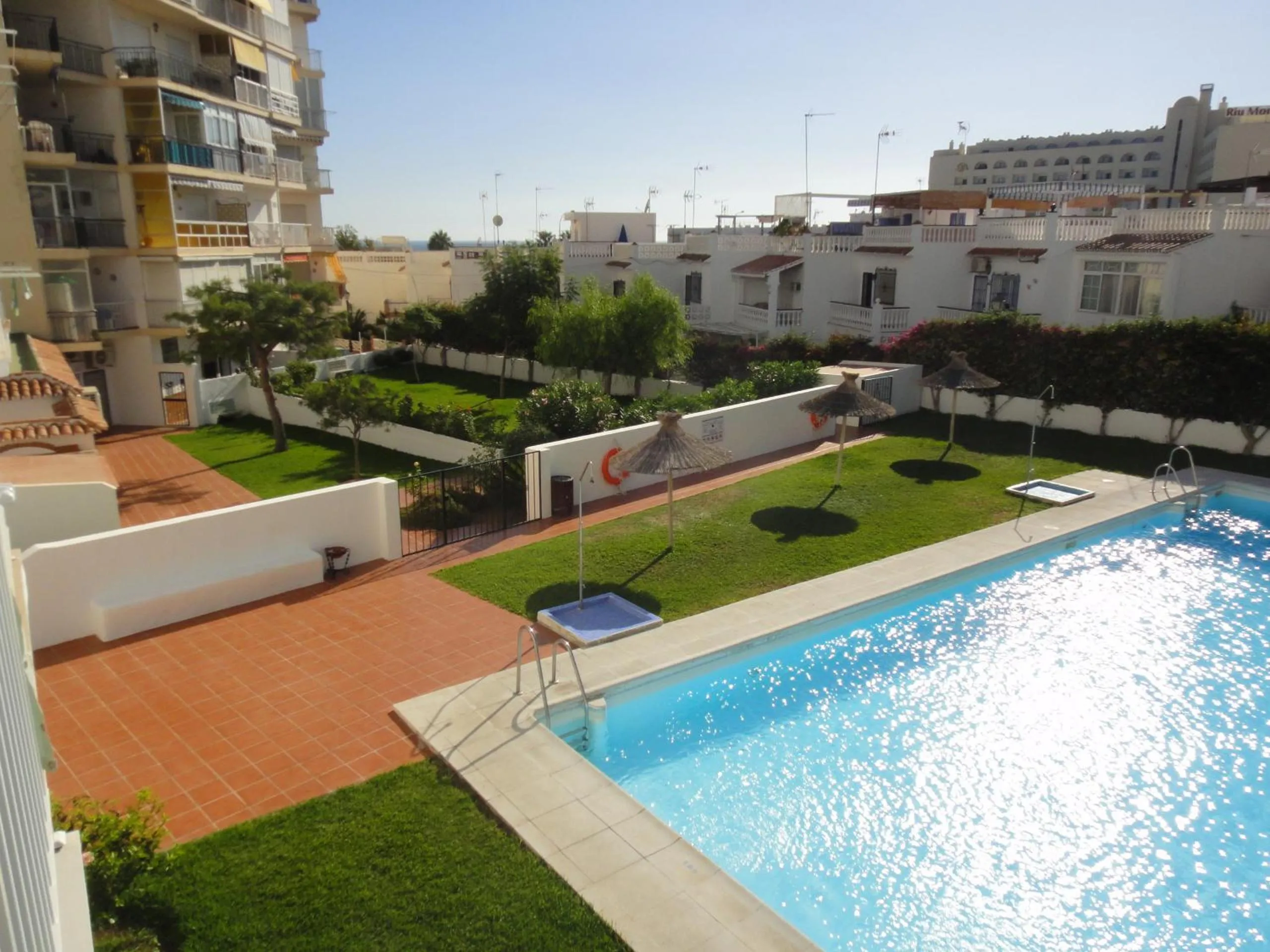 Swimming pool in Edf Gaviota 1º2