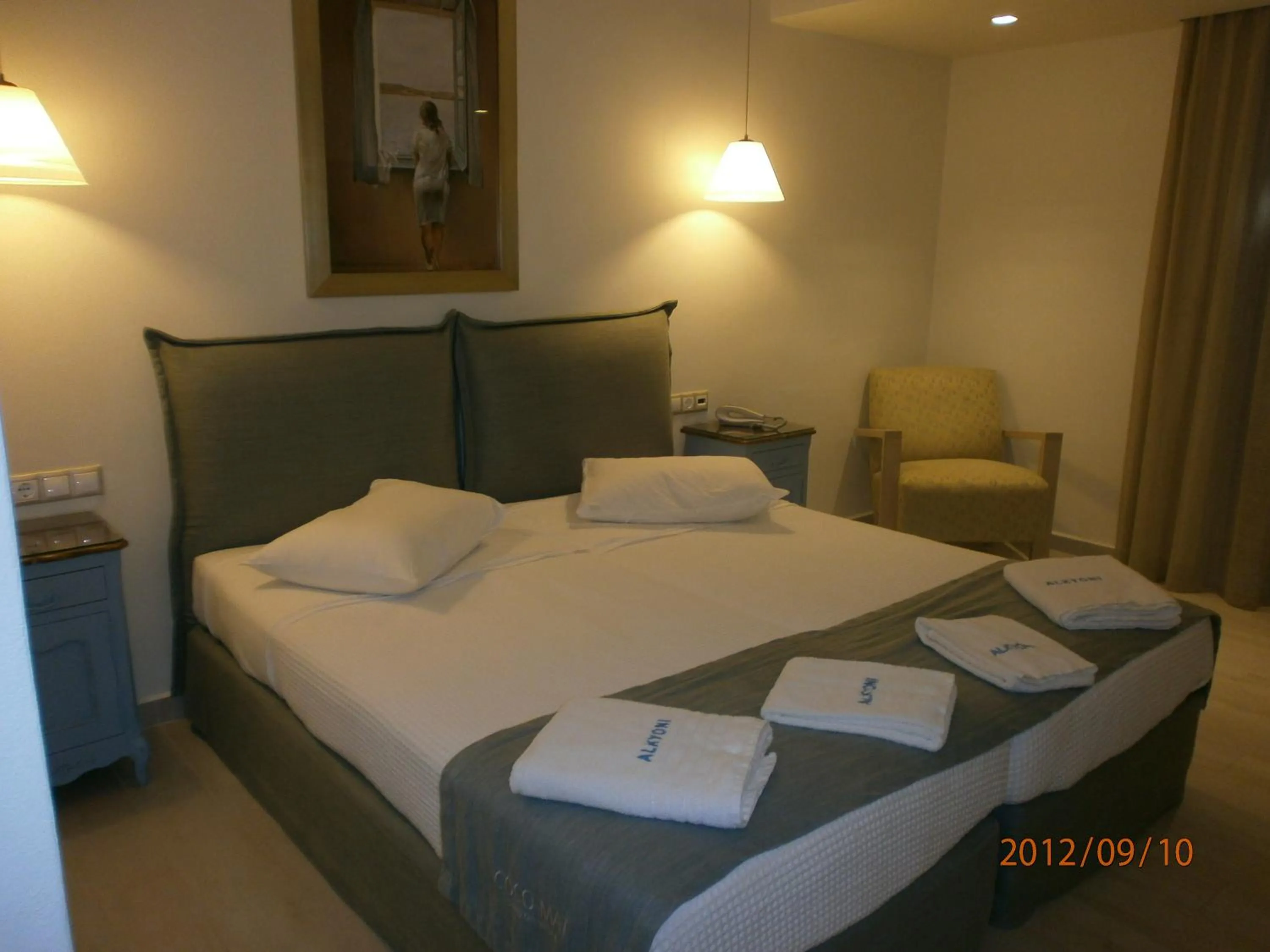 Bed in Alkyoni Beach Hotel