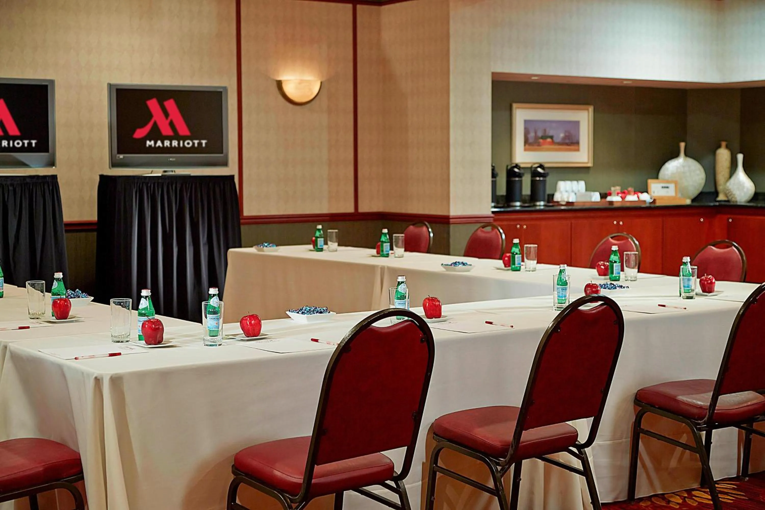 Meeting/conference room in Marriott Hartford/Windsor Airport