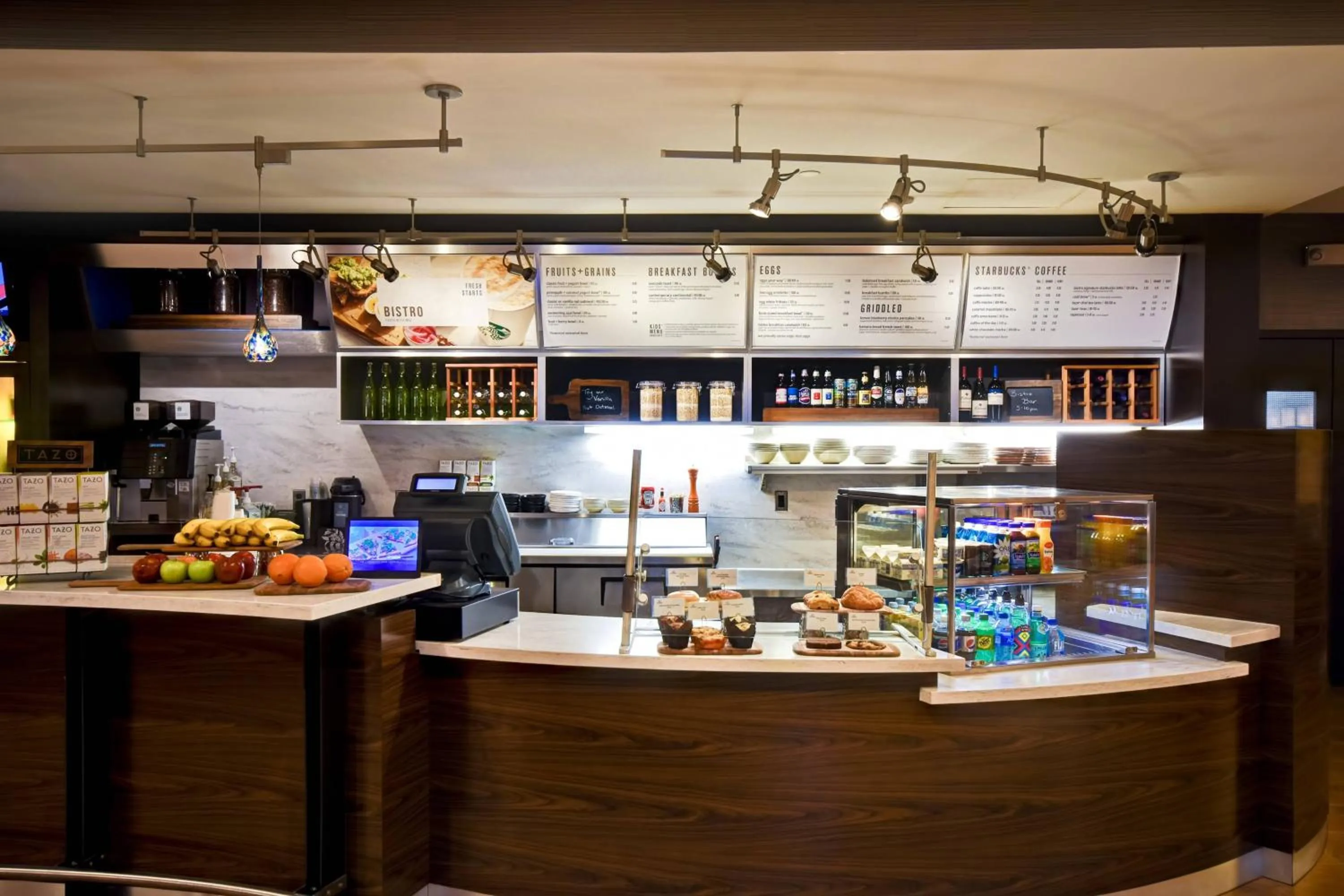 Restaurant/places to eat in Courtyard Cape Cod Hyannis