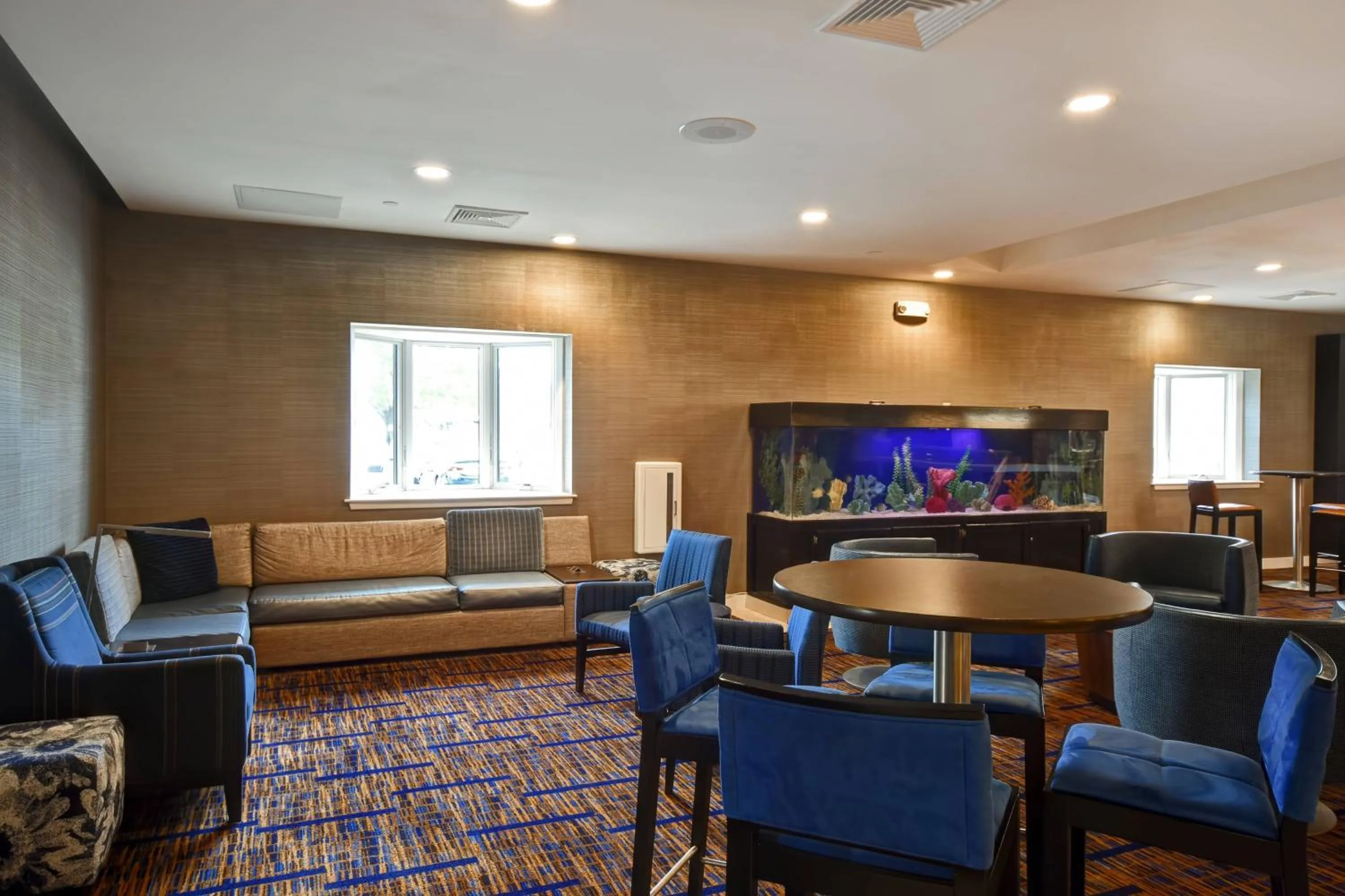 Lobby or reception in Courtyard Cape Cod Hyannis