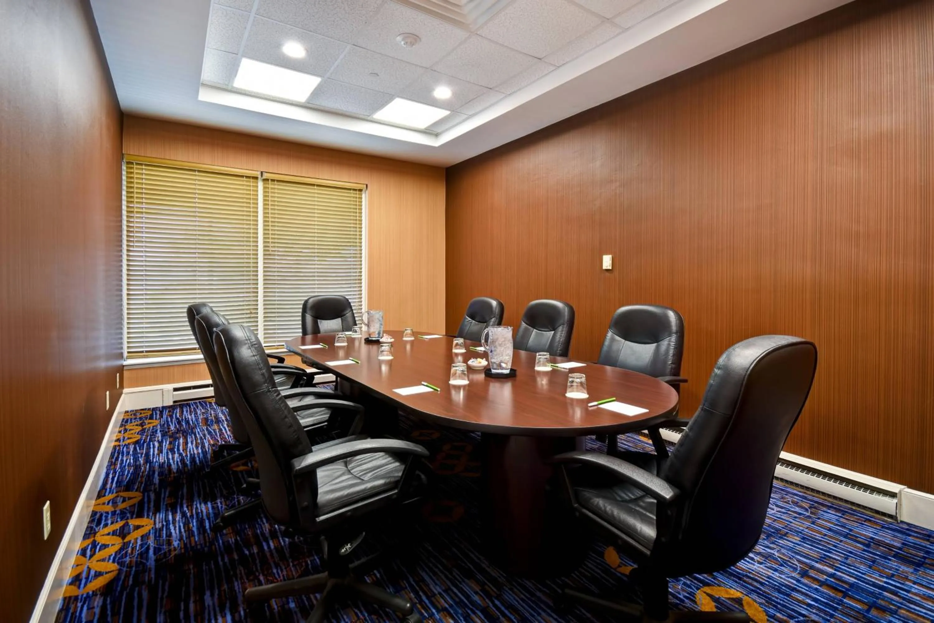 Meeting/conference room in Courtyard Cape Cod Hyannis