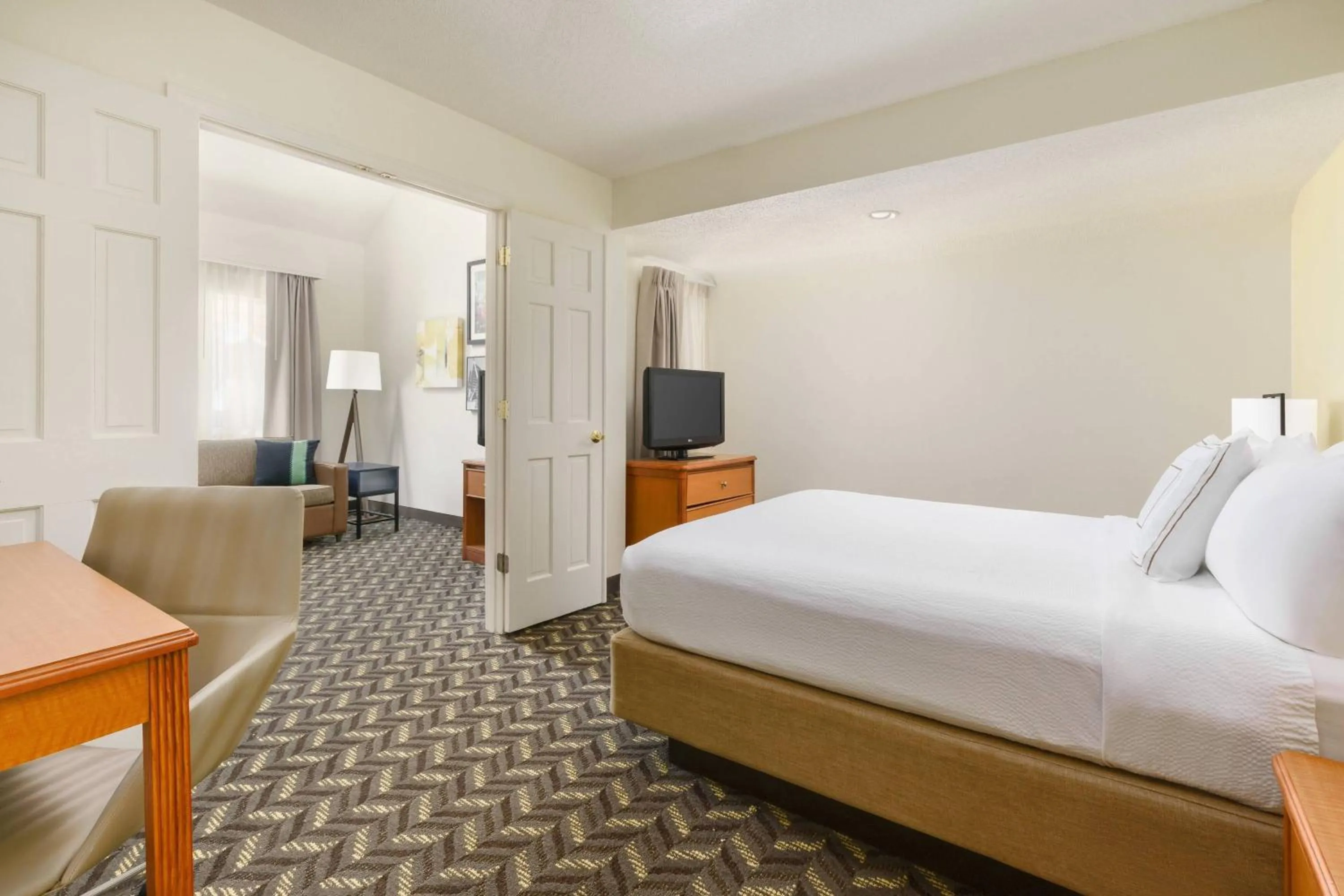 Bedroom, Bed in Residence Inn Hartford Windsor