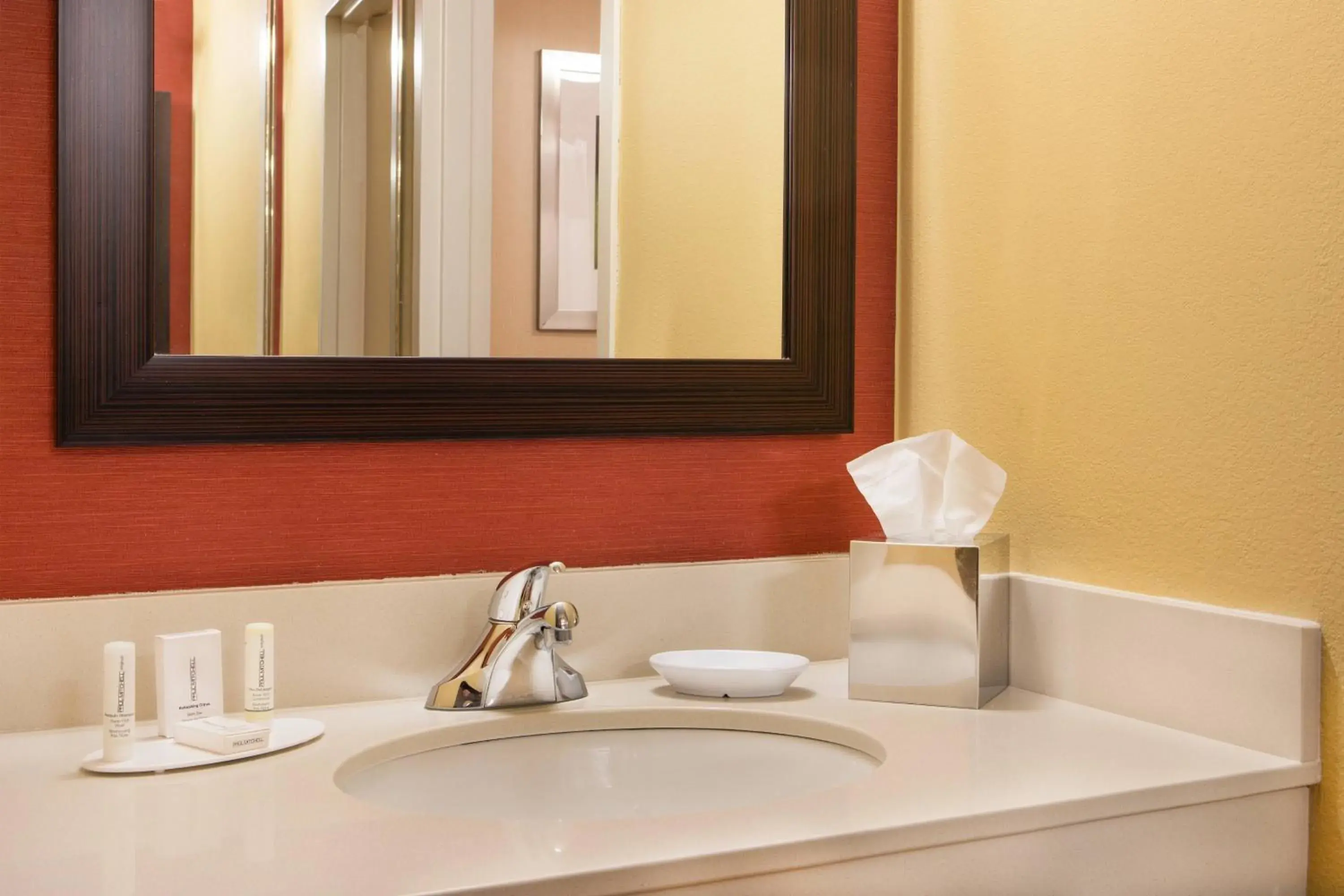 Pure Wellness Double Room with Two Double Beds in Courtyard Hartford Manchester Pure Wellness Double Room with Two Double Beds in Courtyard Hartford Manchester