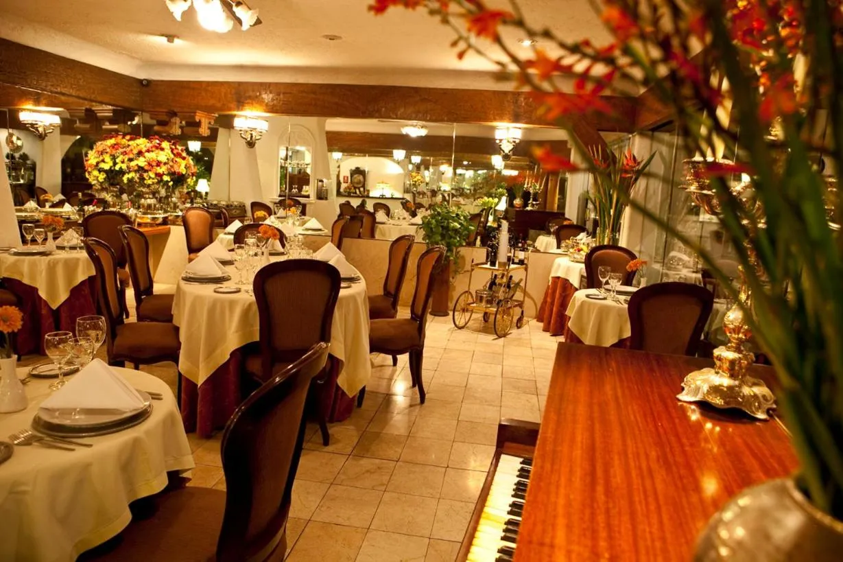 Restaurant/places to eat in Antara Hotel & Suites - Miraflores